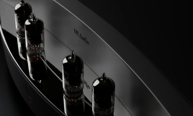 DS Audio TB-100 – Bộ phono đèn xứng tầm cho người chơi kim quang học