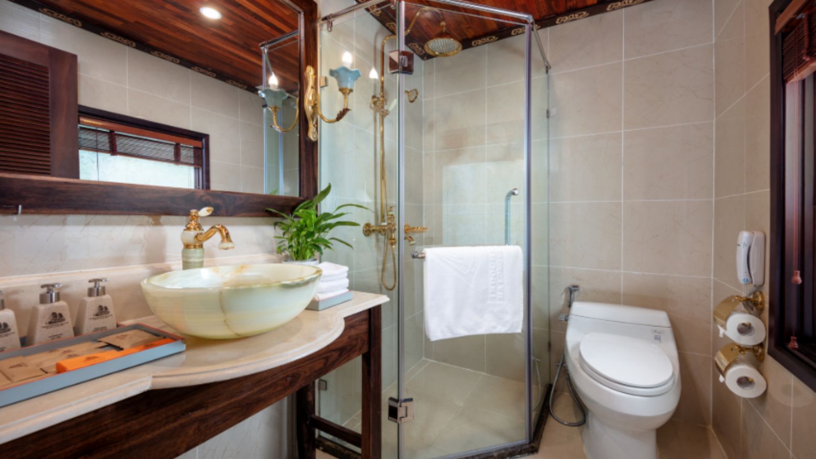 Voucher Du Thuyền Indochine Lan Hạ