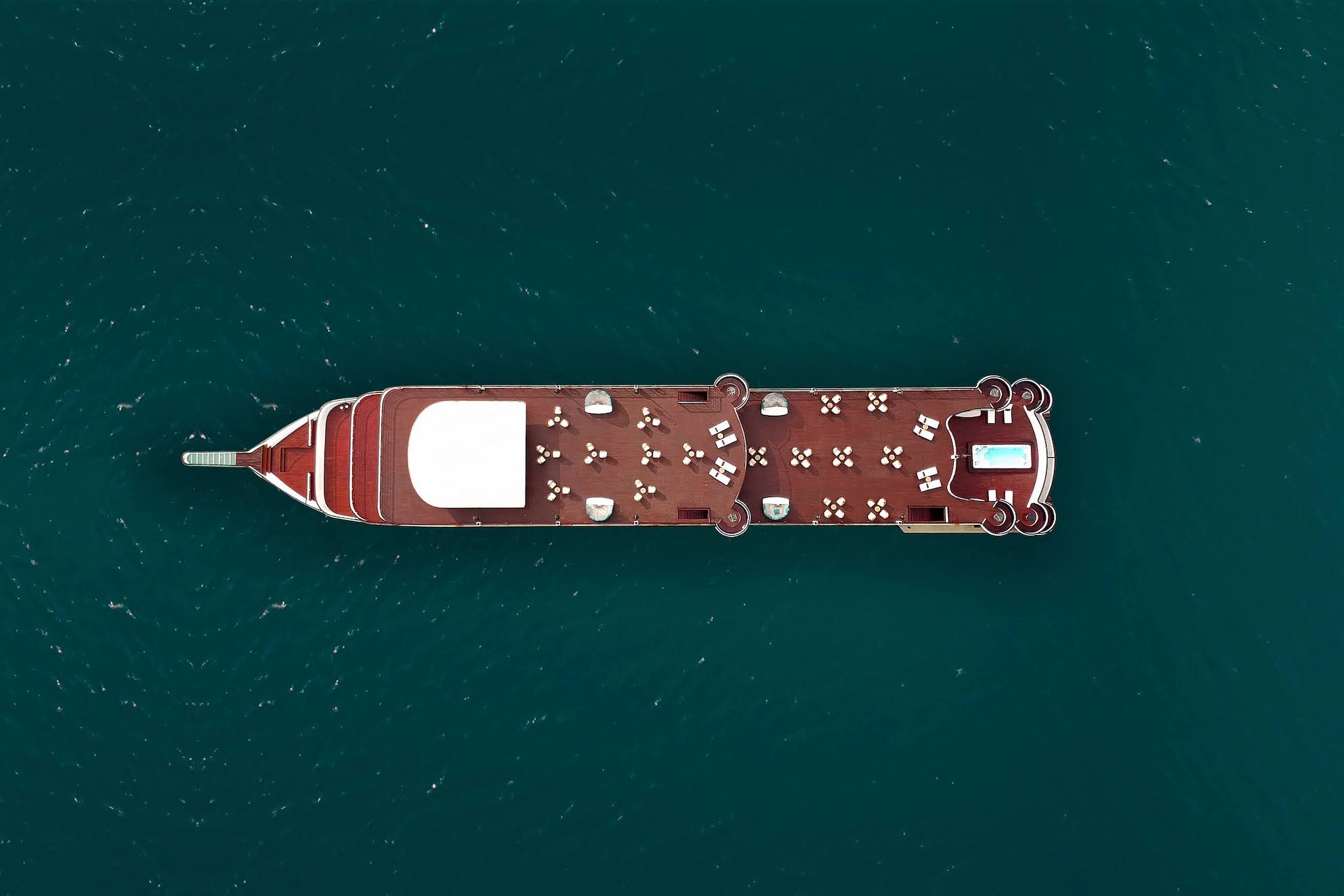 Voucher Du Thuyền Ambassador Hạ Long