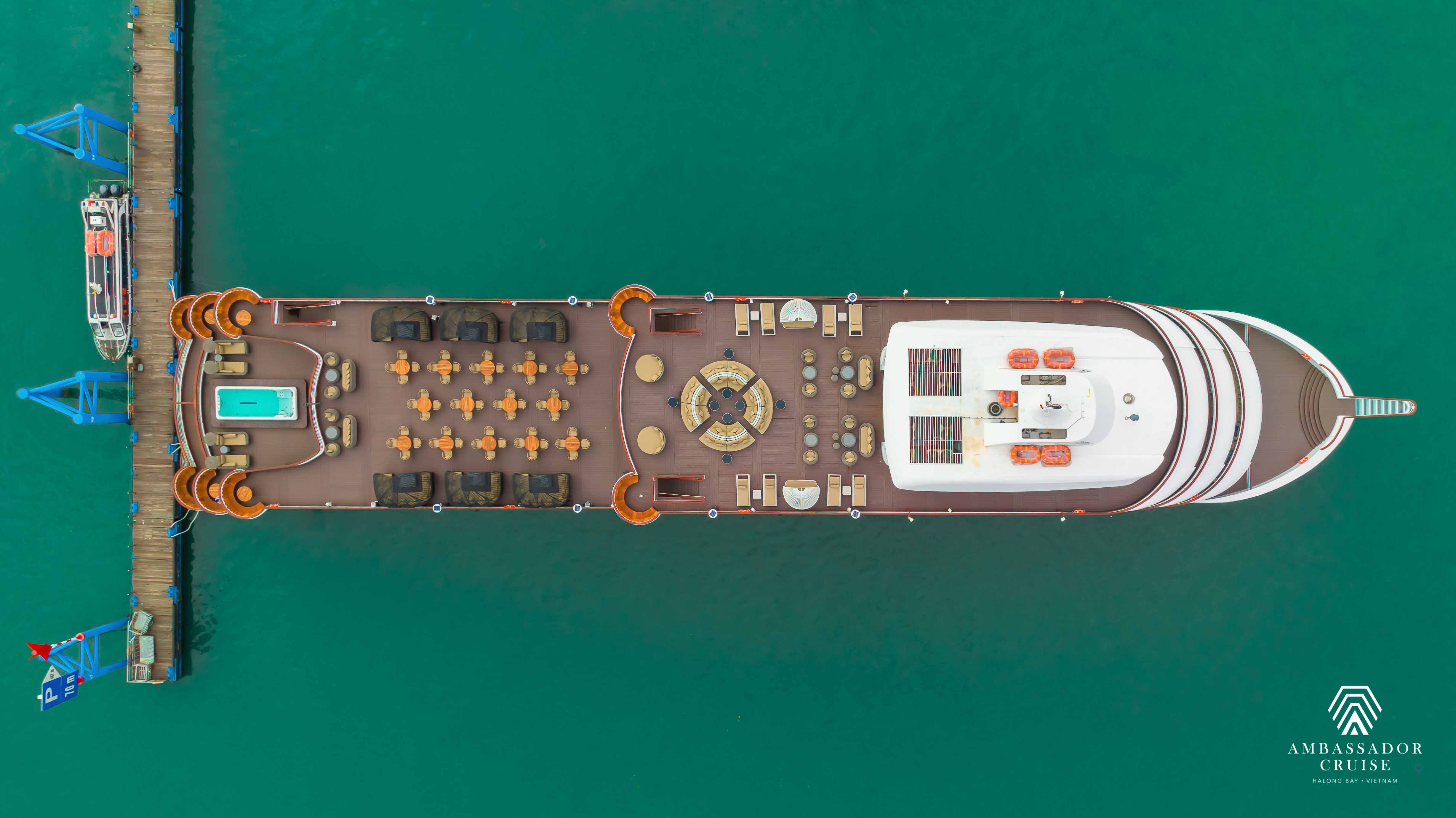 Voucher Du Thuyền Ambassador (tàu ngày)