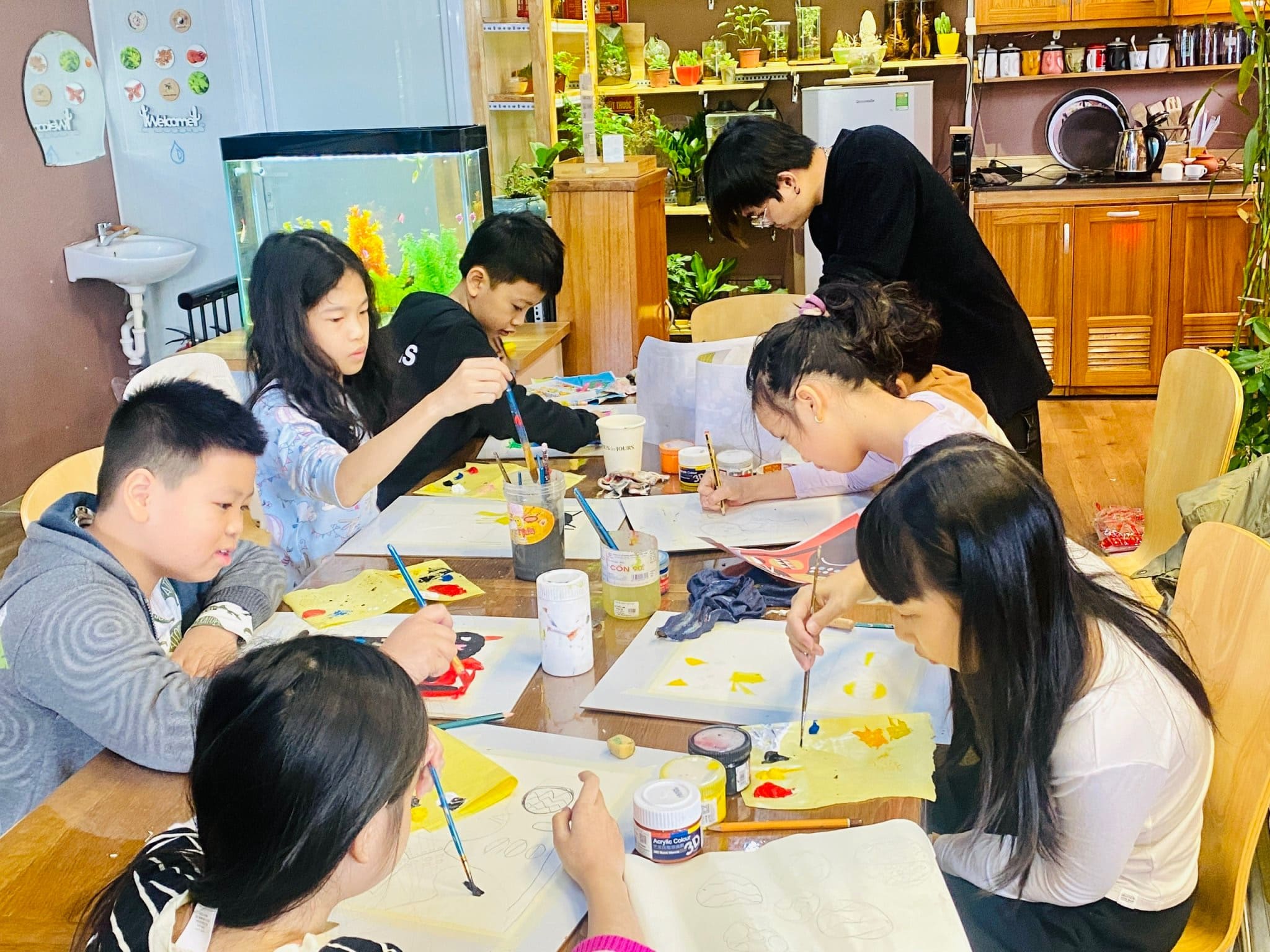 LỚP VẼ CHO TRẺ EM TẠI MỸ THUẬT HỒNG SÂM - ĐỒNG HÀNH CÙNG CON PHÁT TRIỂN NĂNG KHIẾU NGHỆ THUẬT
