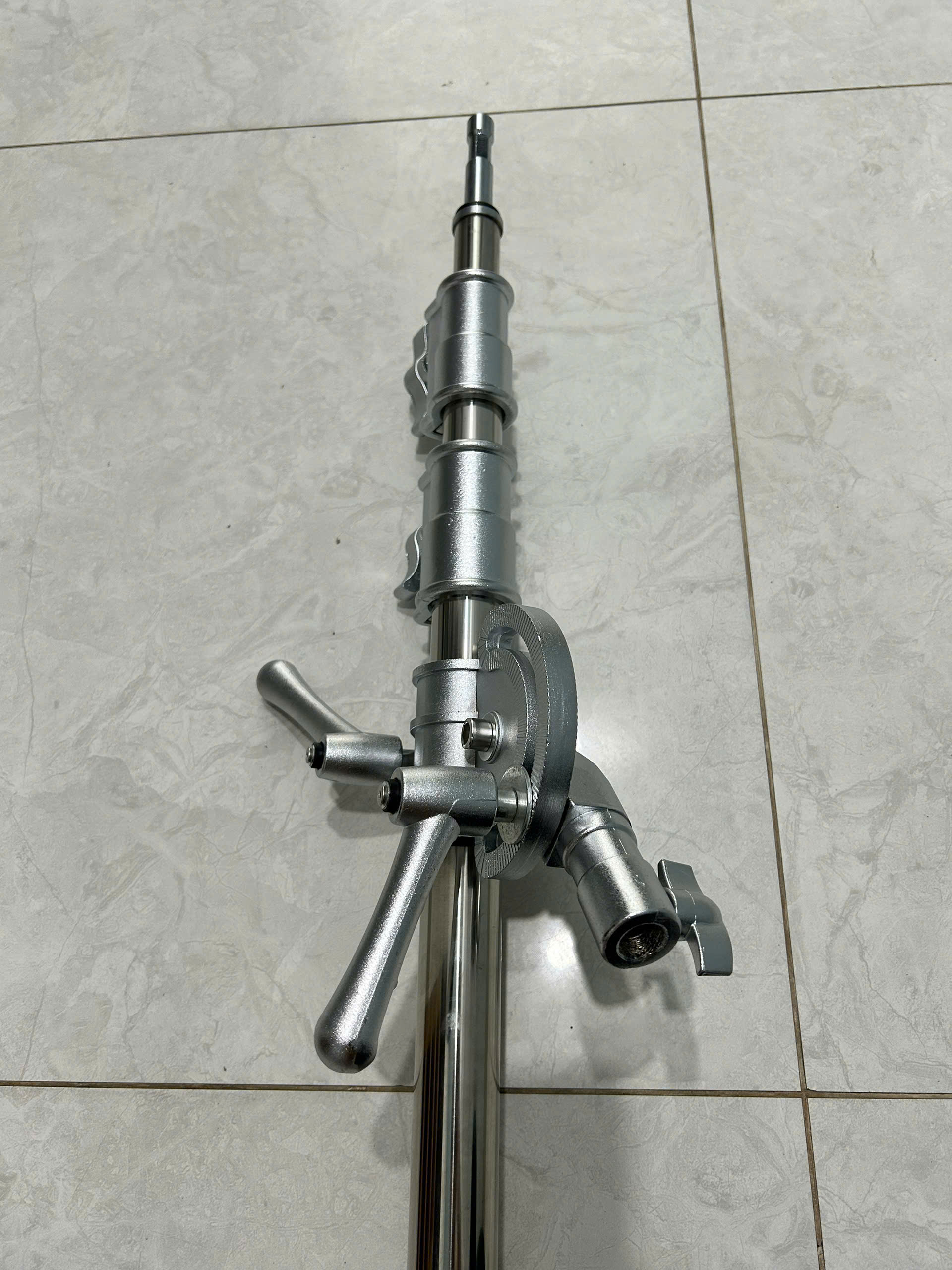 Tay Arm Gắn Đèn Kèm Túi Treo Tạ