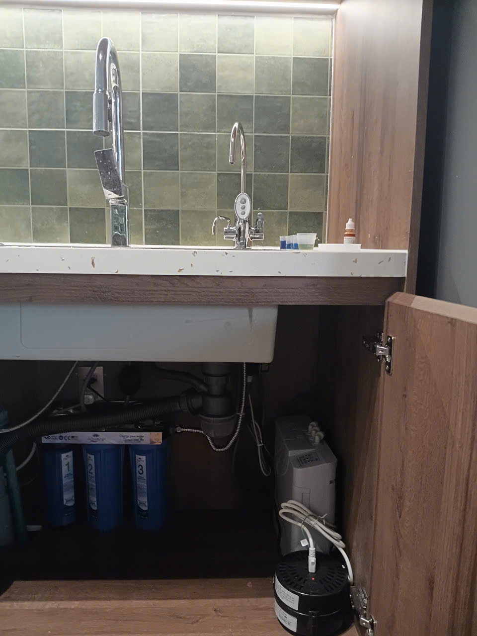 Lắp đặt máy Trim ion US_100L