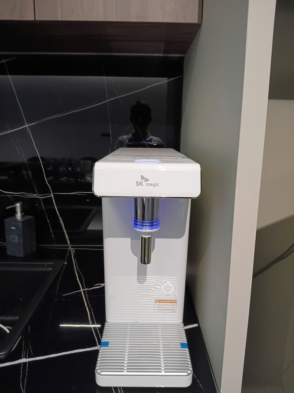 Lắp máy lọc nước Nano SK magic nóng lạnh