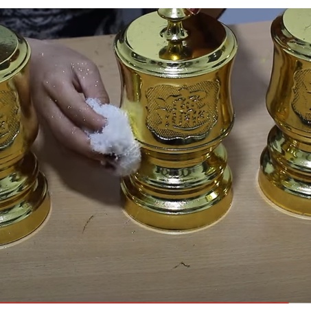 Bông chà làm bóng vàng dát trên tượng phật, đồ đồng, đồ kim loại, đồ nhựa, trái cây