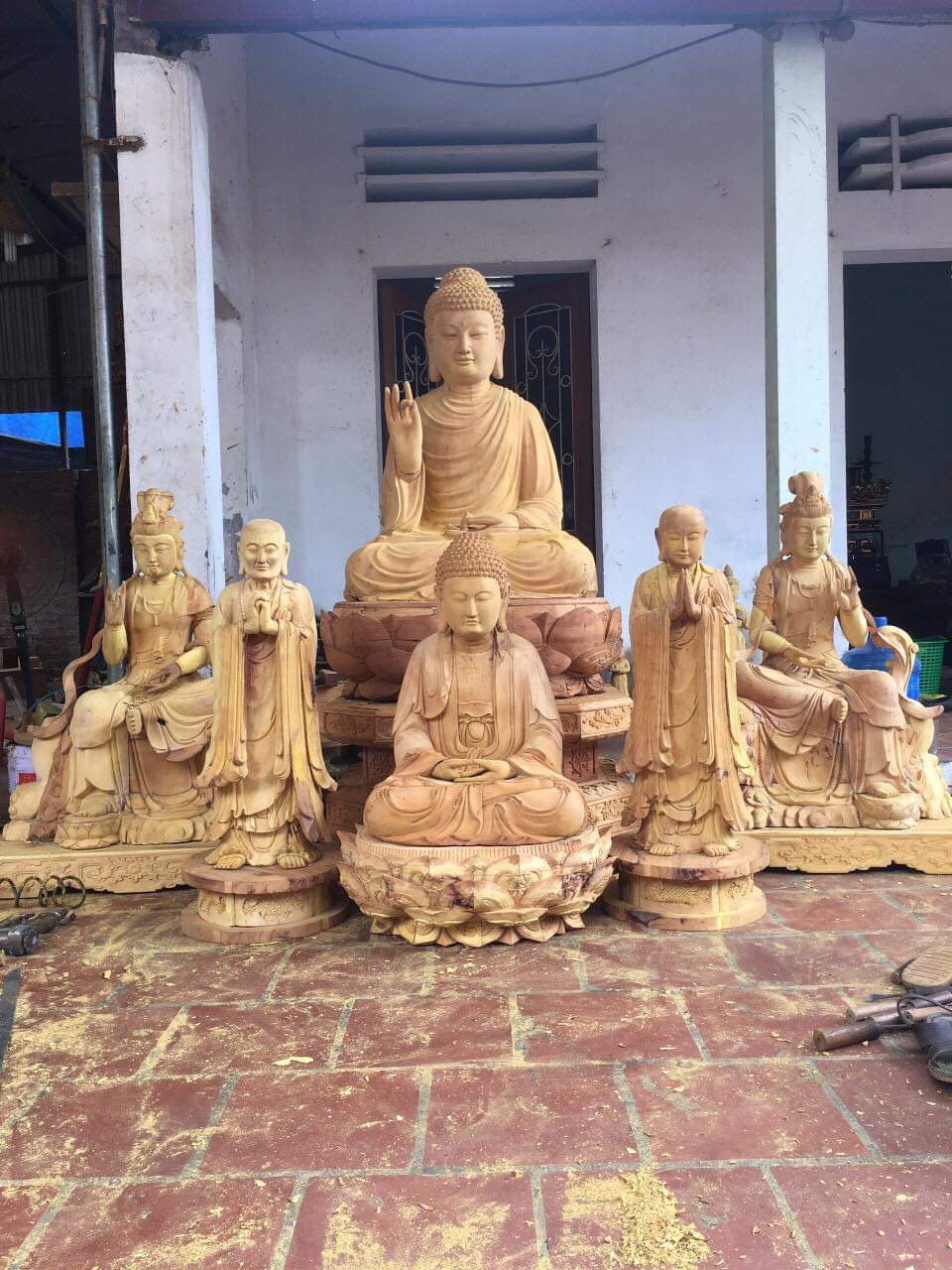 Tượng Phật A Di Đà gỗ Mít sơn son thếp vàng