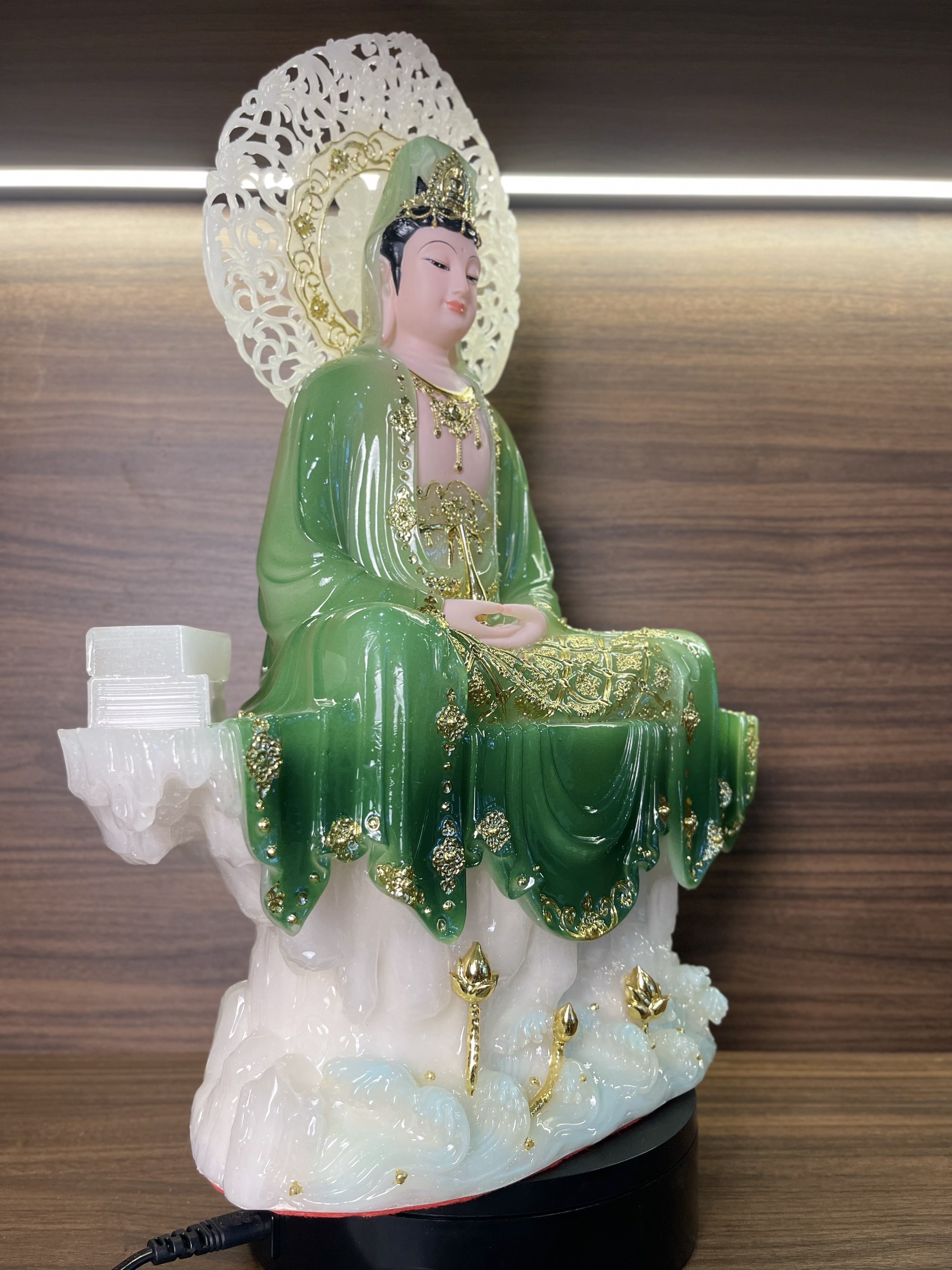 NHIỀU MẪU - TƯỢNG QUÁN ÂM BỒ TÁT TỰ TẠI - CHẤT LIỆU BỘT ĐÁ - NHIỀU MẪU KHÁC NHAU - CAO 30CM/40CM