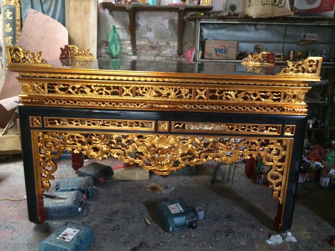 Bàn án gian thờ đẹp sơn son thếp vàng