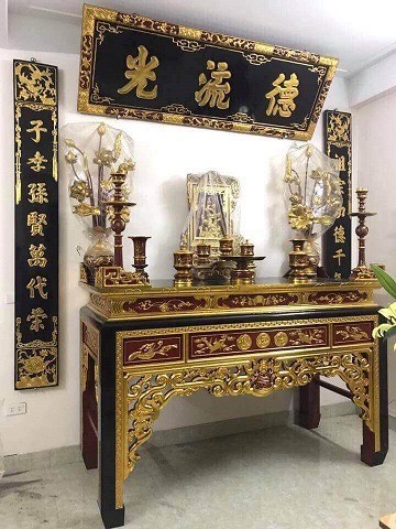 Phòng thờ gia tiên truyền thống PTTT010