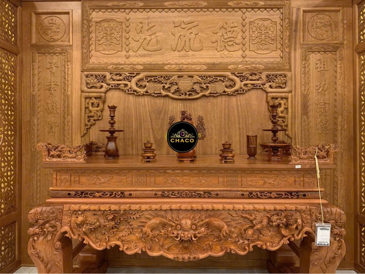 Bộ vách thờ gõ đỏ cổ kính sang trọng BVT01