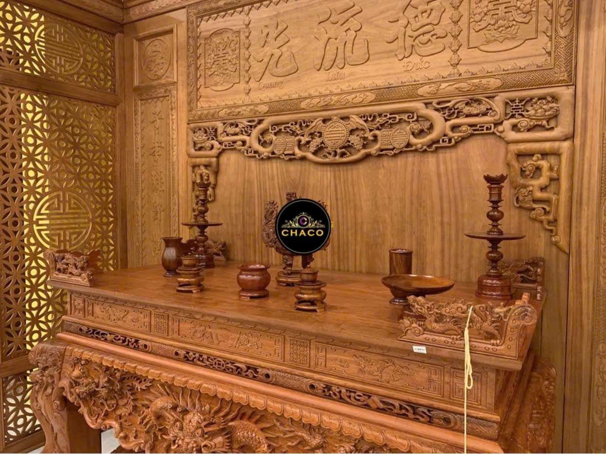 Bộ vách thờ gõ đỏ cổ kính sang trọng BVT01