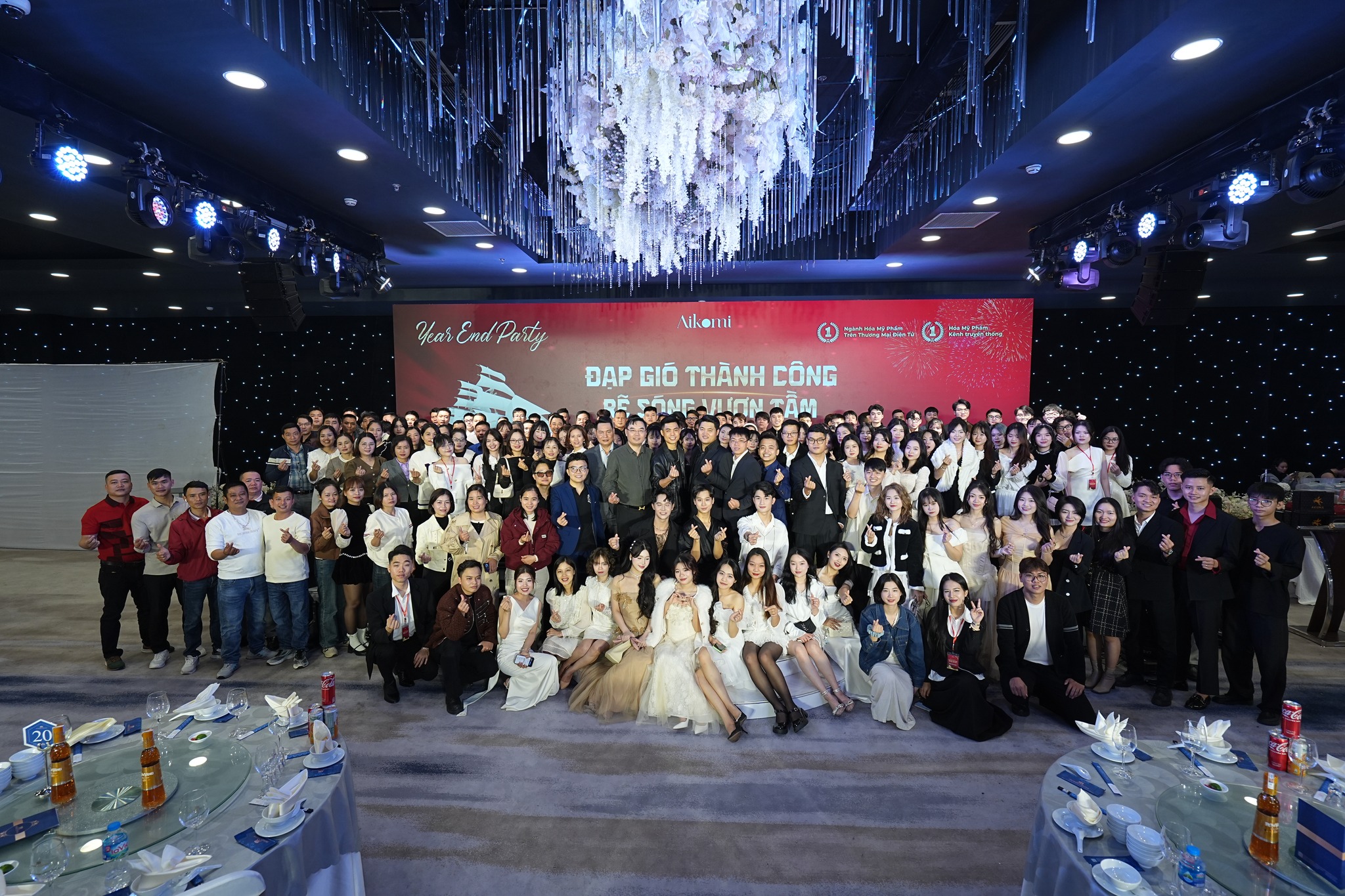 SỰ KIỆN YEAR END PARTY 2024 “ĐẠP GIÓ THÀNH CÔNG - RẼ SÓNG VƯƠN TẦM” DIỄN RA THÀNH CÔNG MỸ MÃN