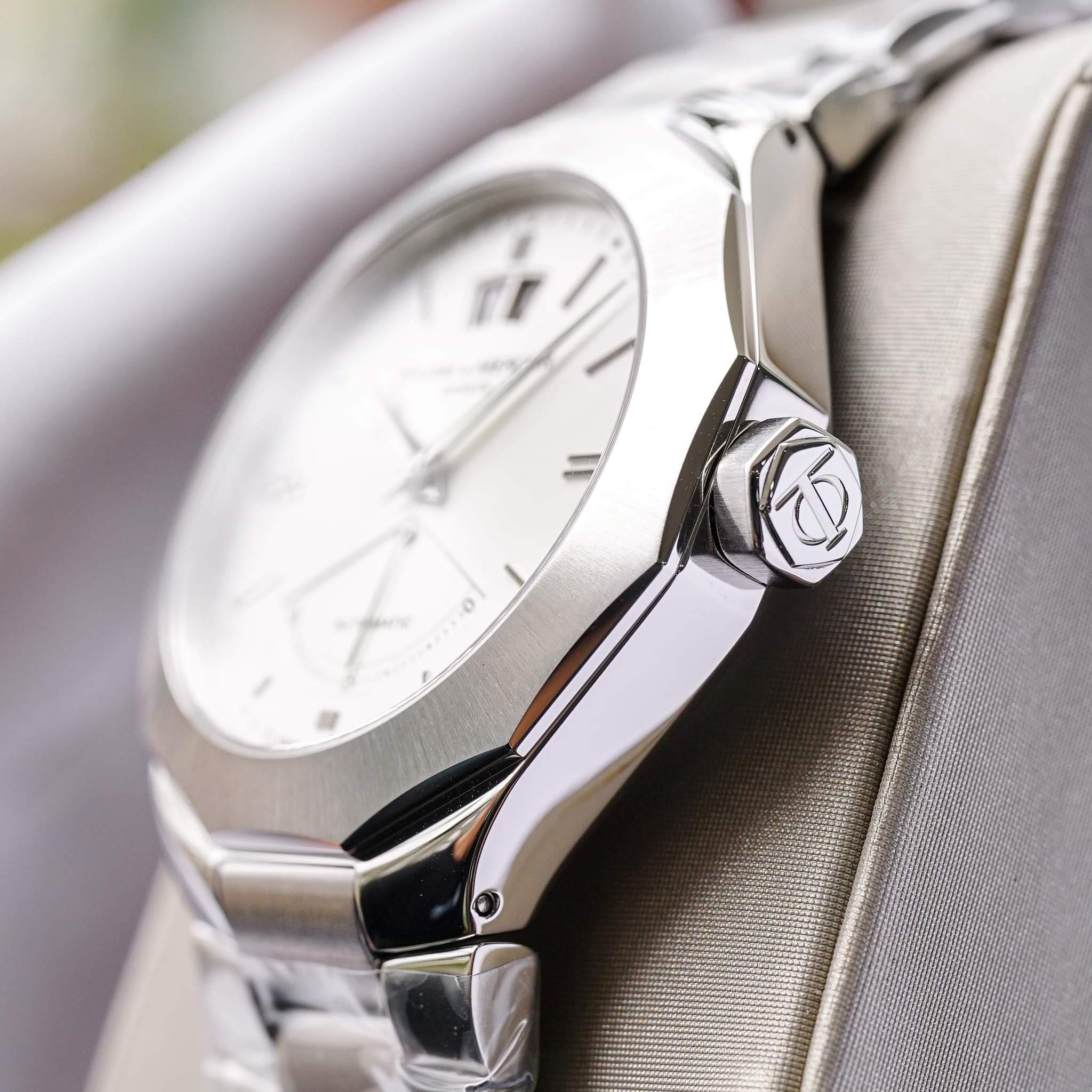 Baume and Mercier M0A08828 Size 40