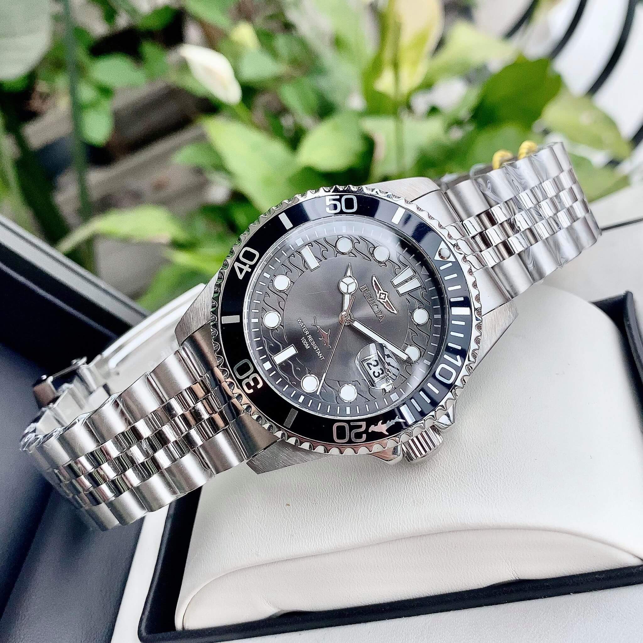 Invicta 30609