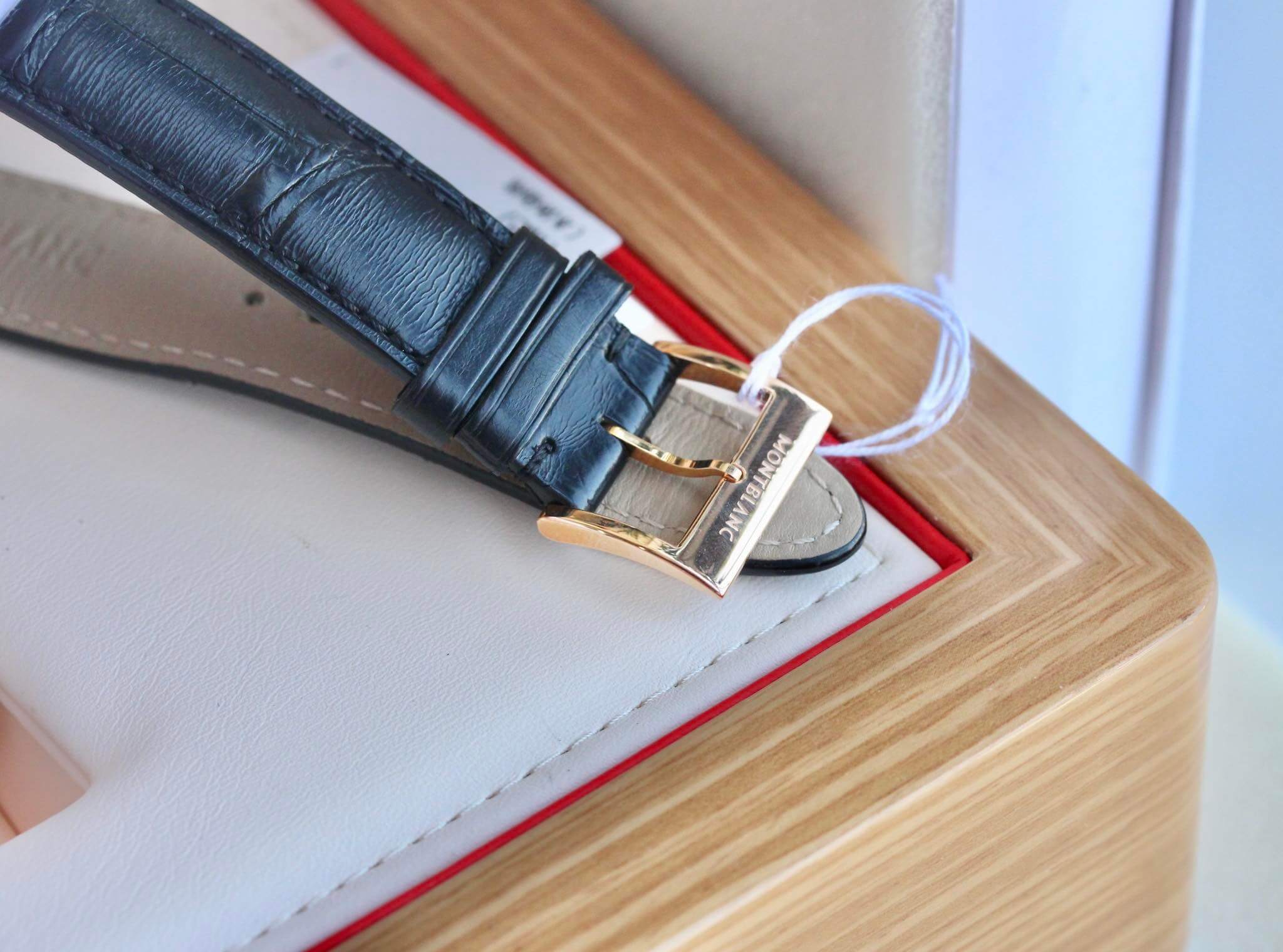 MontBlanc 111185 Size 40