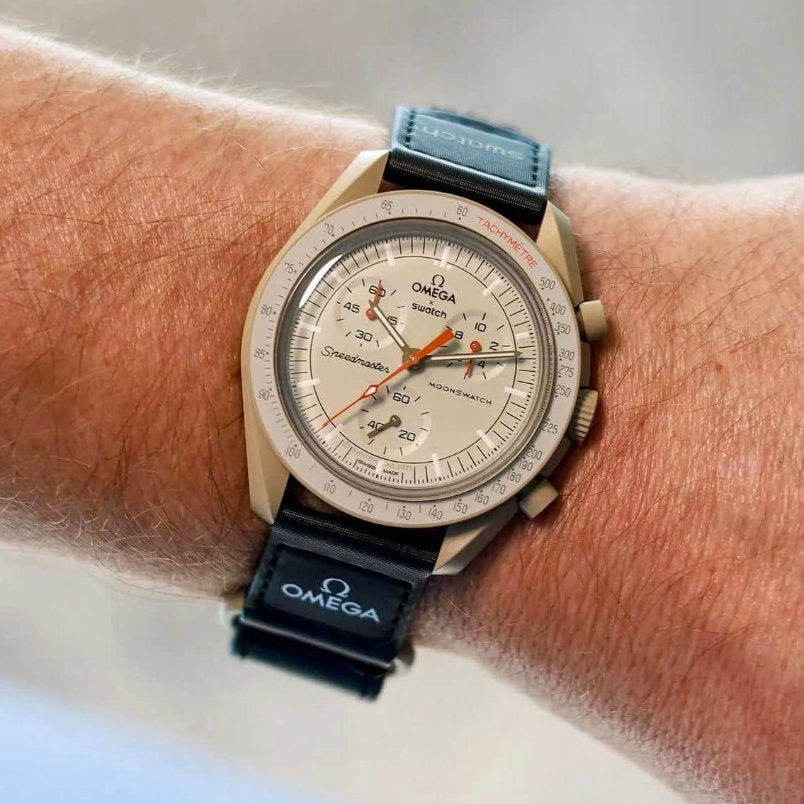 Omega MoonSwatch Mission to Jupiter SO33C100