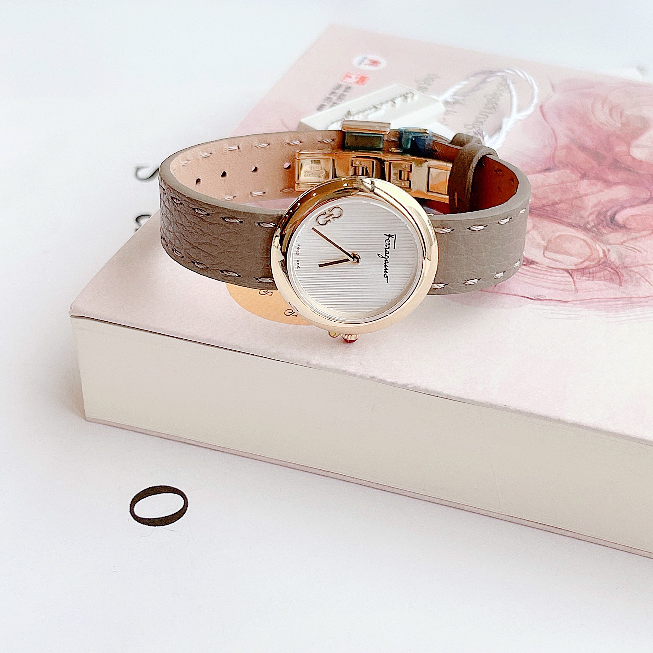 Salvatore Ferragamo Signature Forever (logo 8h)