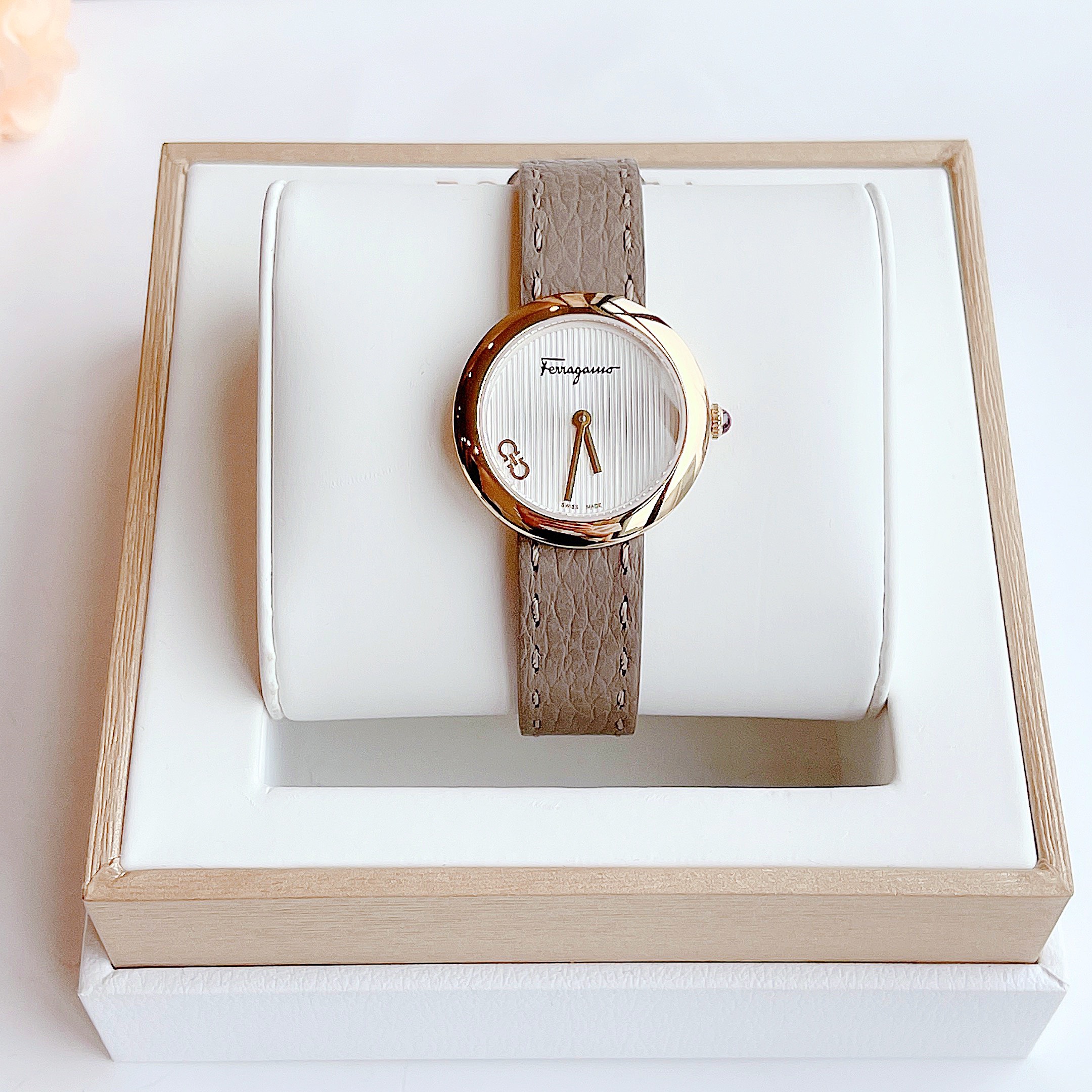 Salvatore Ferragamo Signature Forever (logo 8h)