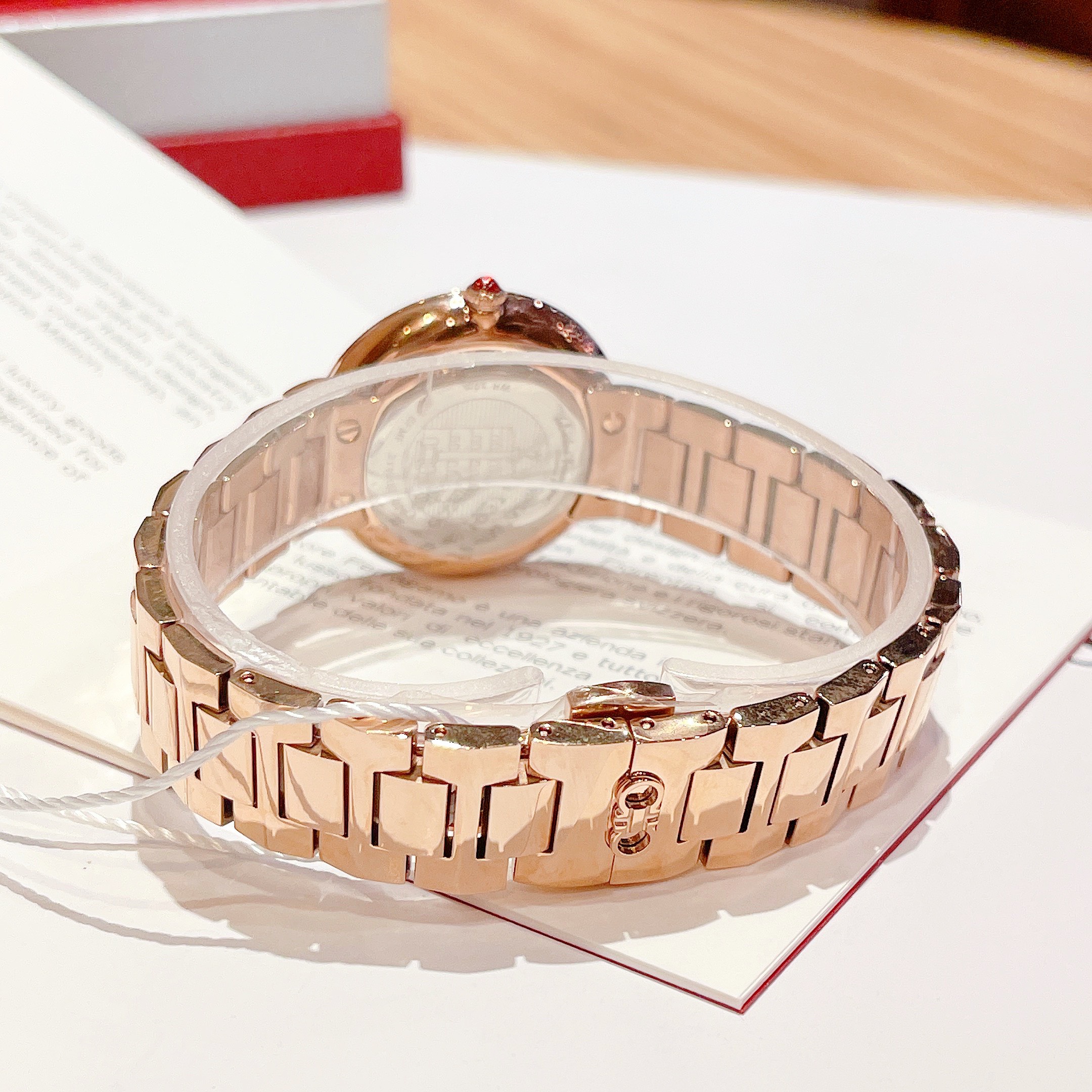 Salvatore Ferragamo Chic (rose)