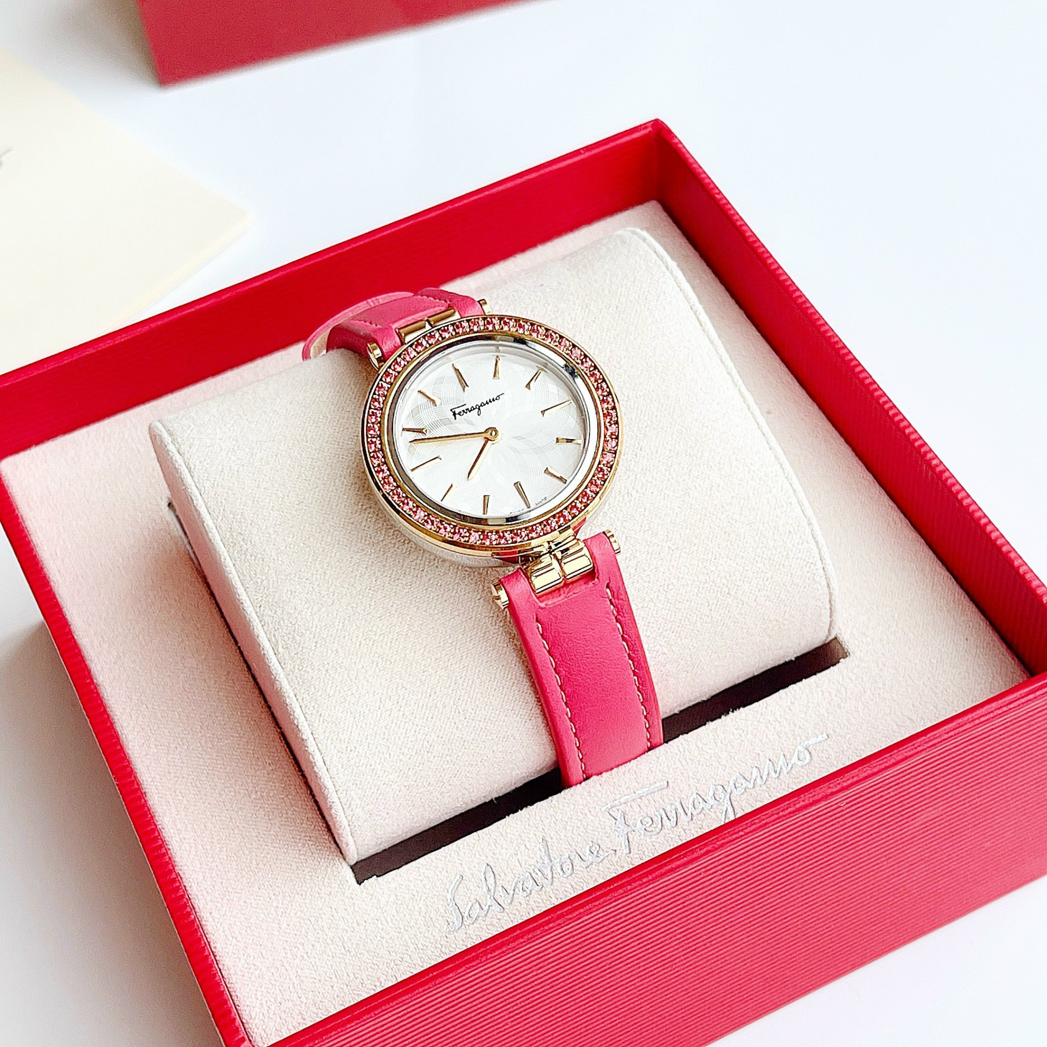 Salvatore Ferragamo Sparks