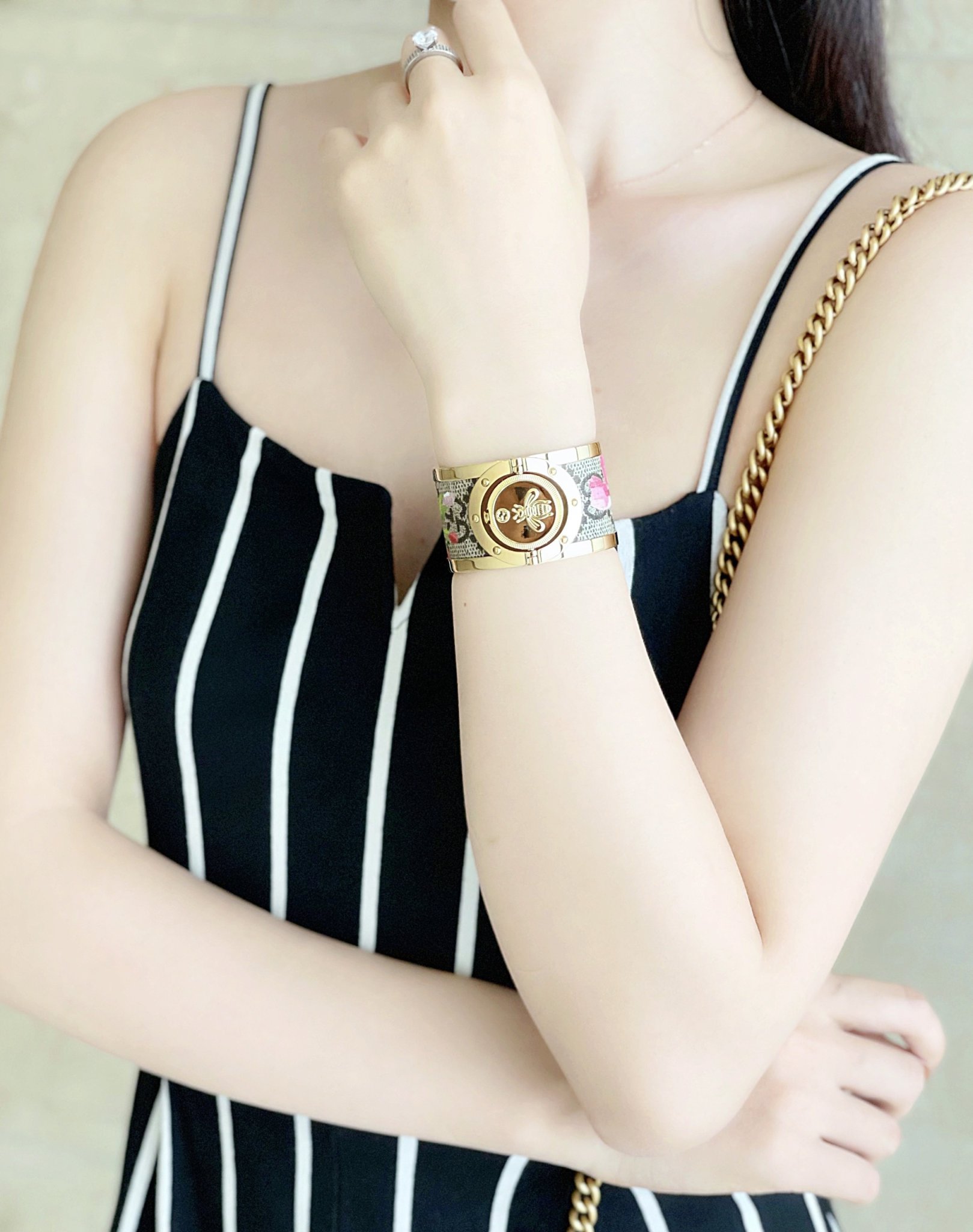 Gucci Twirl ( viền gold)