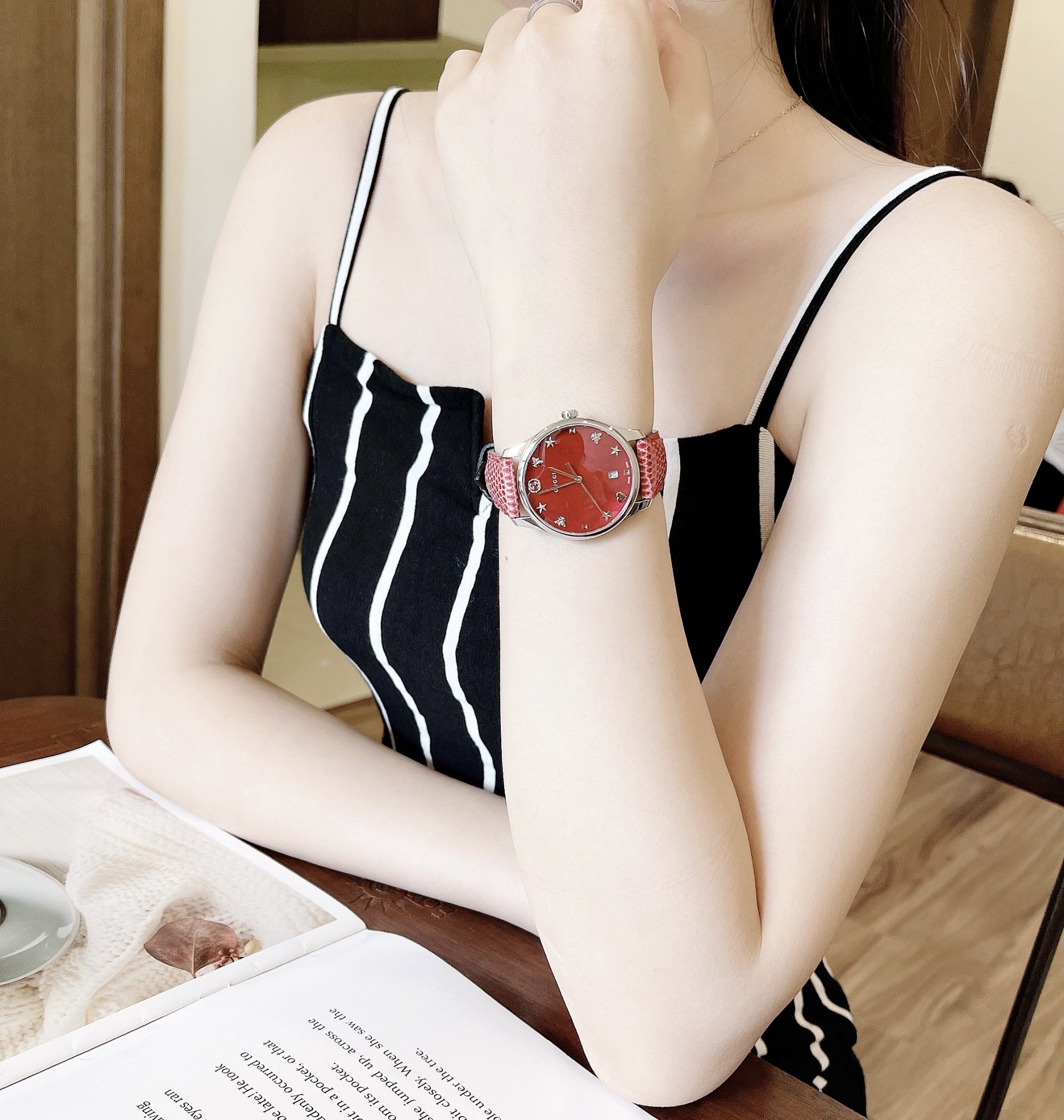 Gucci G-Timeless Red Mop Dial Red Leather