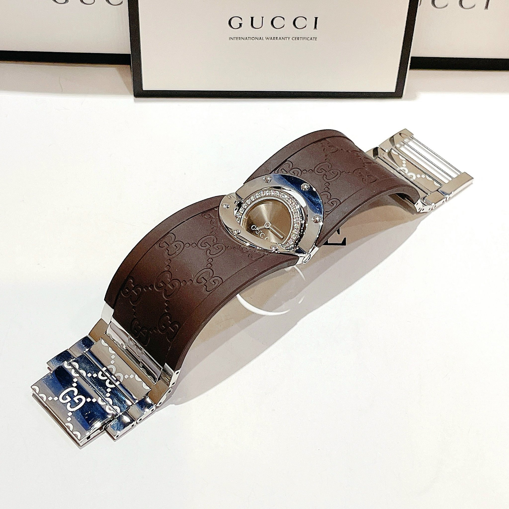 Gucci Twirl (silicon nâu)