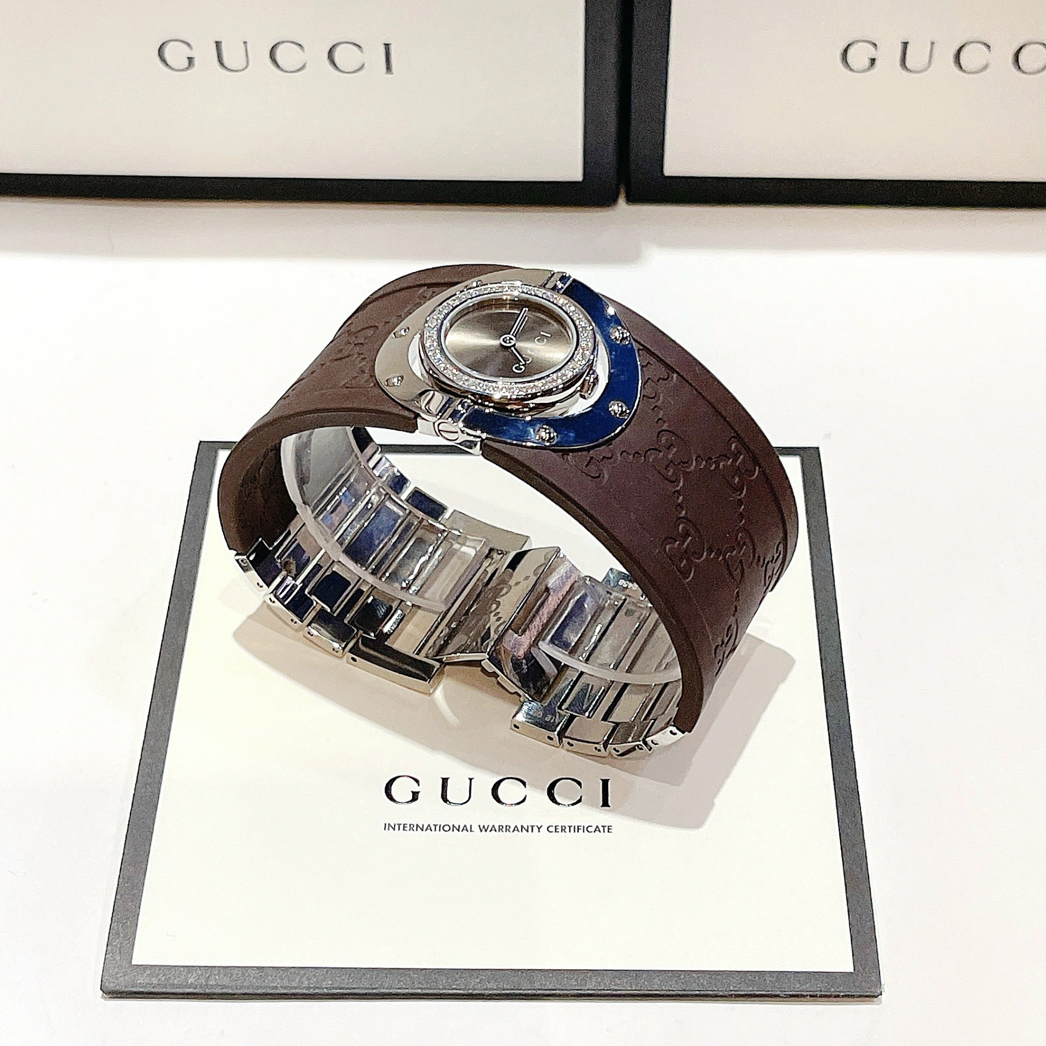Gucci Twirl (silicon nâu)