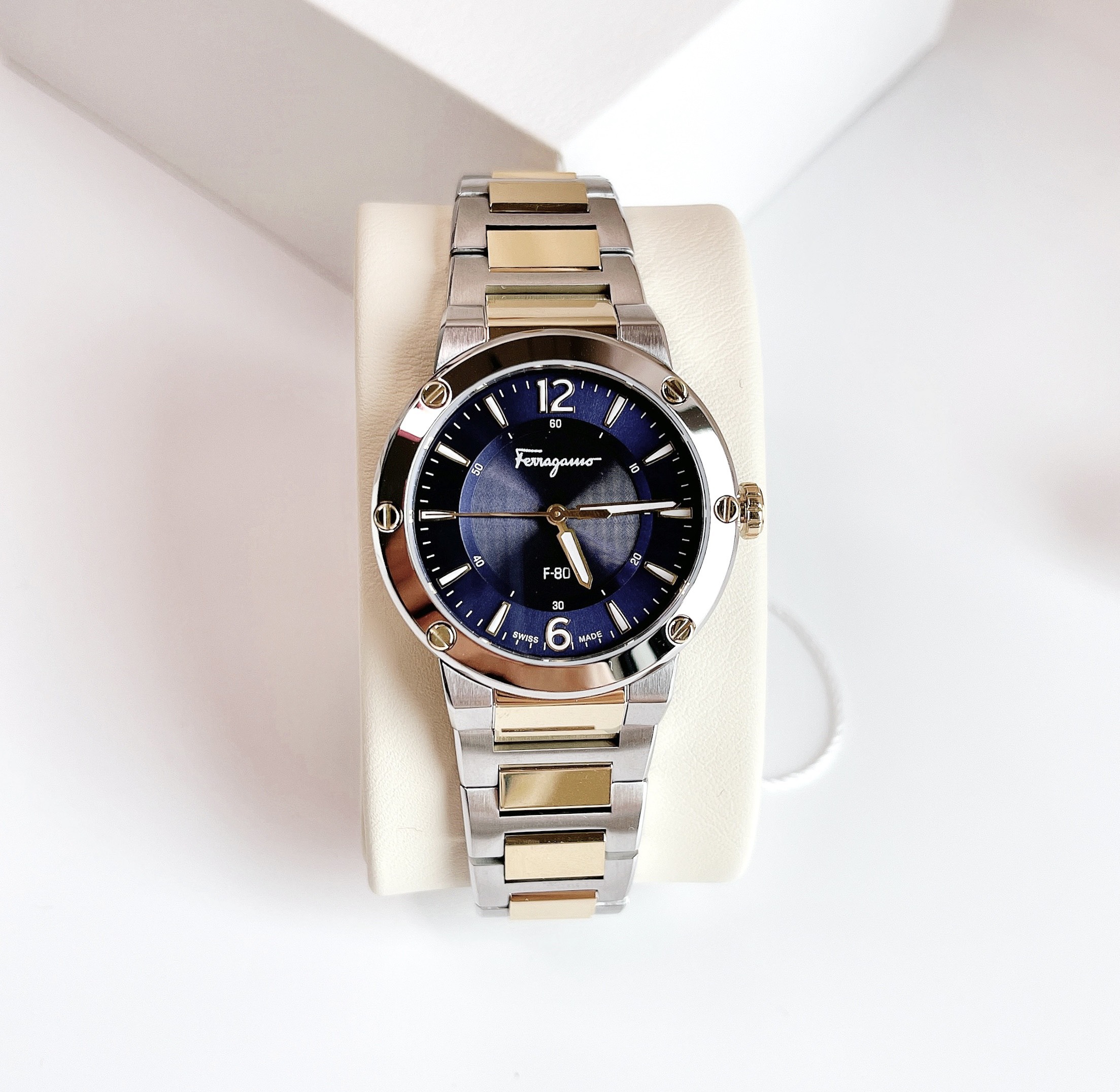 Salvatore Ferragamo F80 Classic Ladies Watch