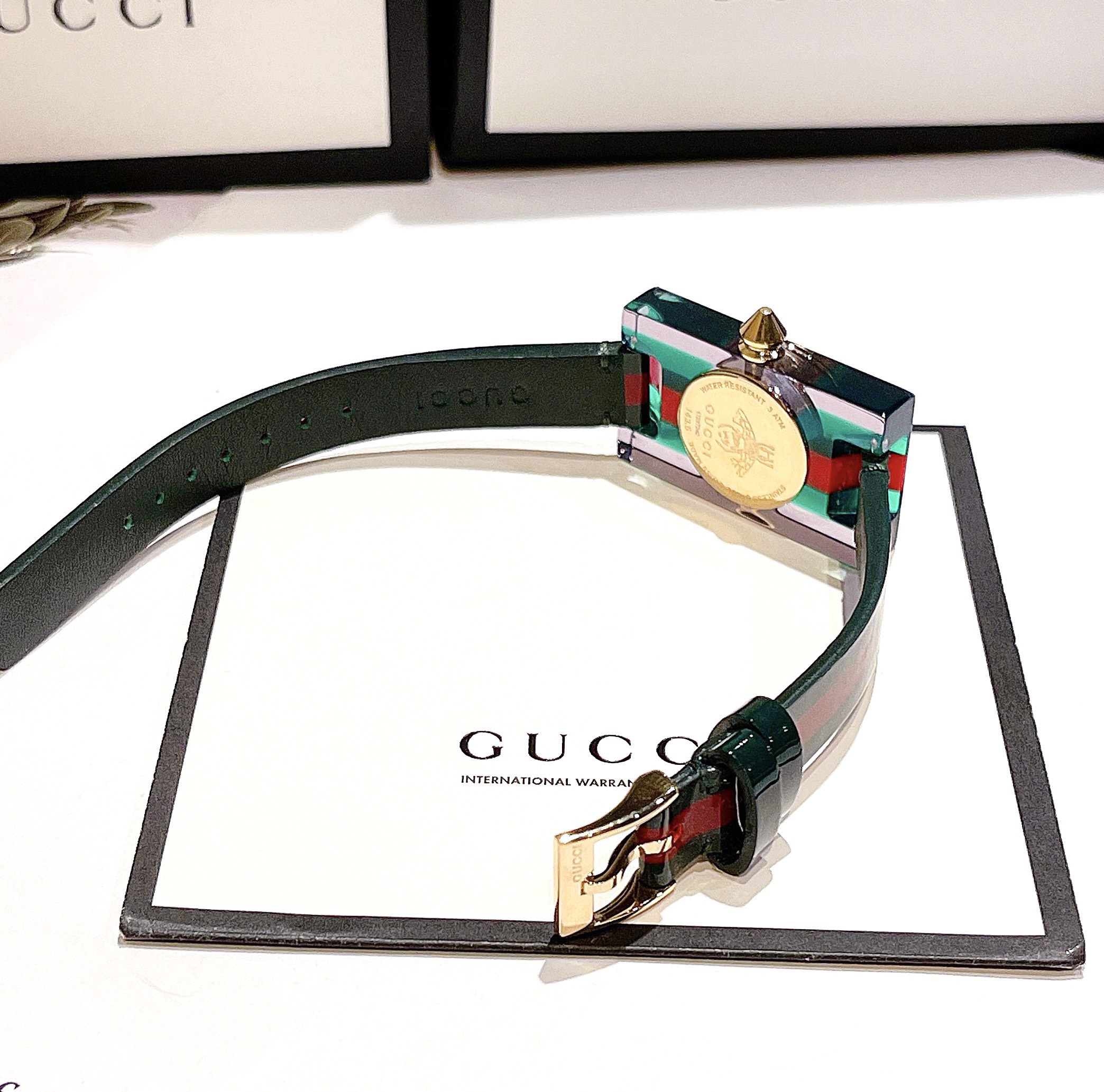 Gucci Plexiglas YA143505