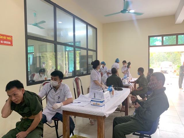CƠ SỞ CAI NGHIỆN MA TÚY SỐ 7 HÀ NỘI TỔ CHỨC KHÁM SỨC KHỎE ĐỊNH KỲ CHO HỌC VIÊN
