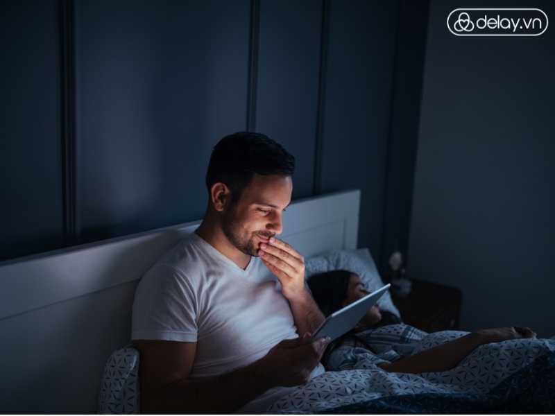 Xem phim người lớn có dẫn đến xuất tinh sớm không?