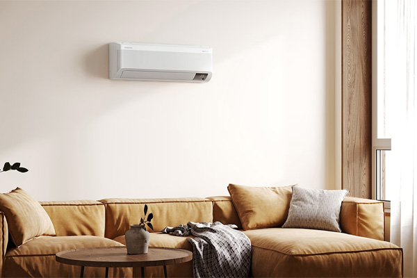 Điều hòa Samsung WindFree Inverter 9.000 BTU AR10CYHAA