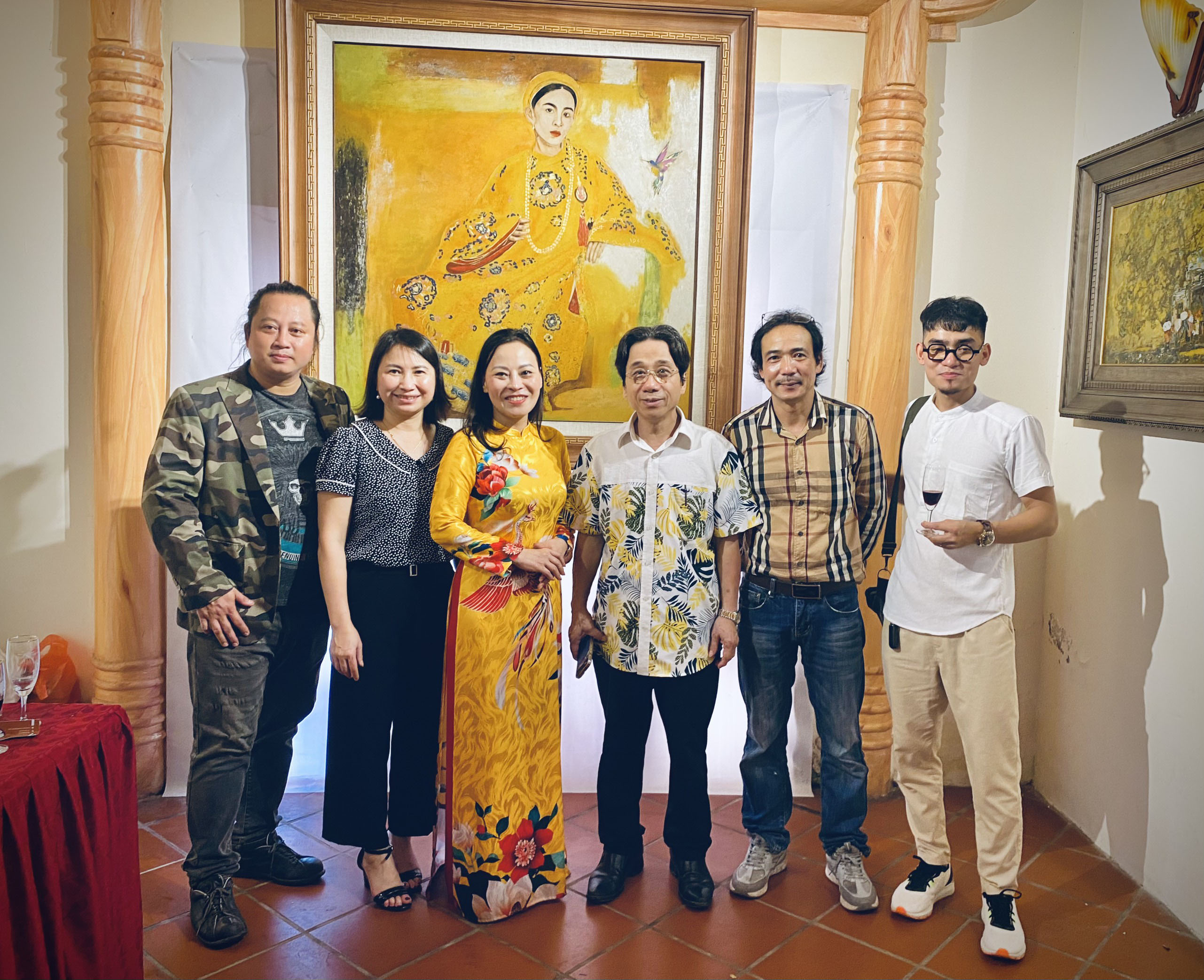 Dấu ấn ngày khai mạc triển lãm Cội nguồn