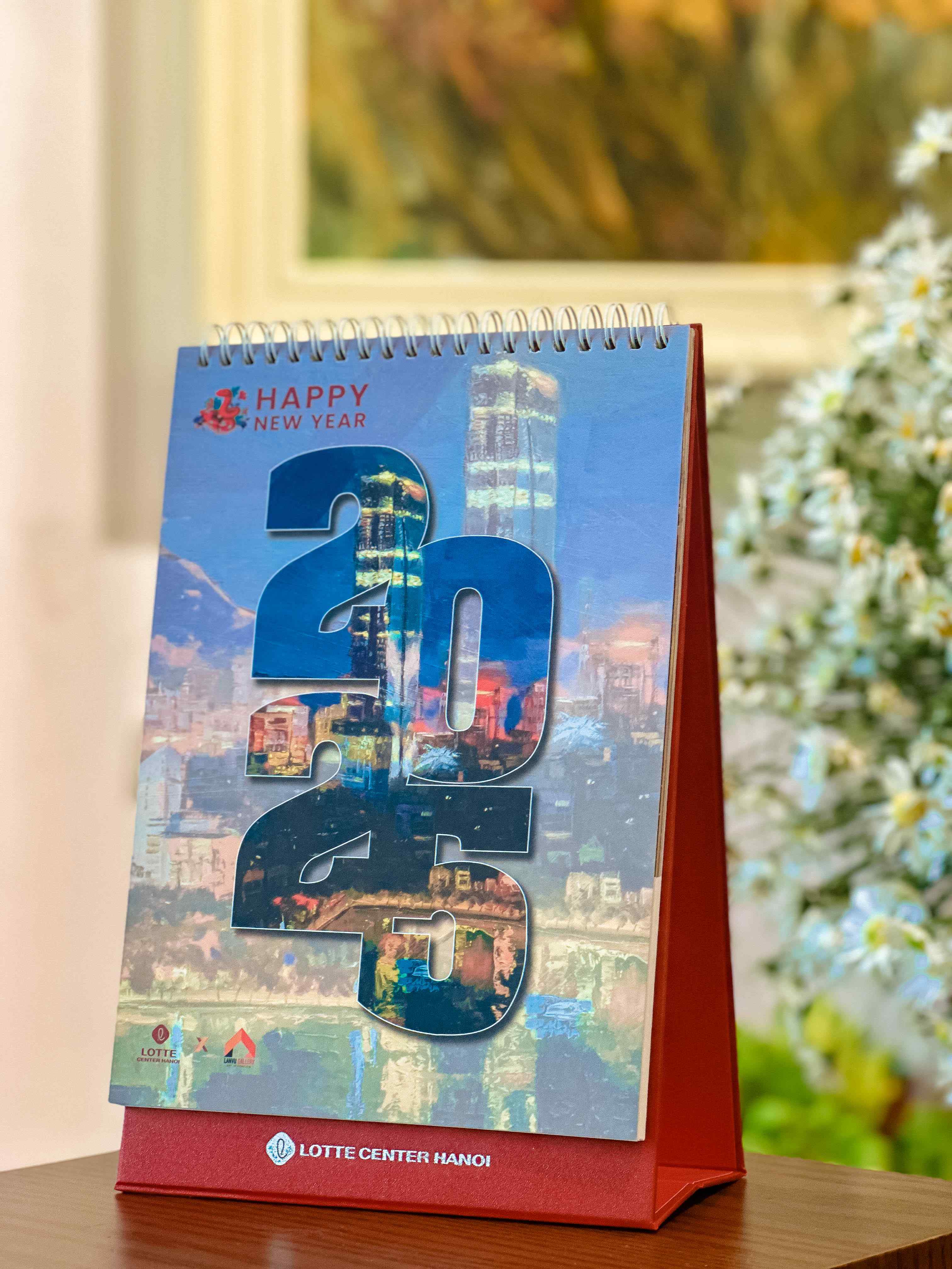 LOTTE Center Hà Nội hợp tác cùng họa sĩ Lân Vũ - Cho ra mắt ẤN PHẨM ĐẶC BIỆT 2025 