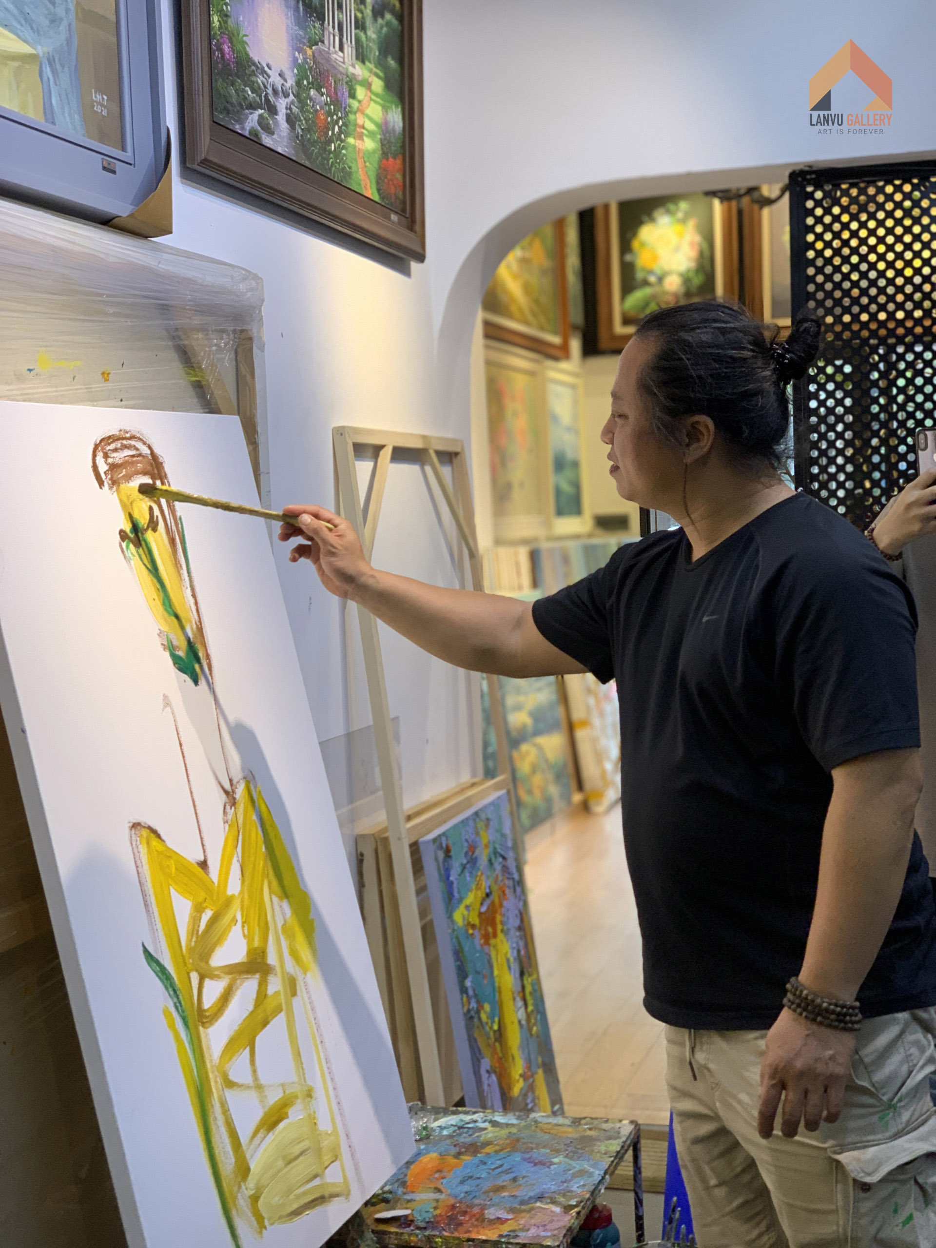 Bạn đến chơi nhà & Phút ngẫu hứng cùng họa sĩ Đào Minh Tuấn