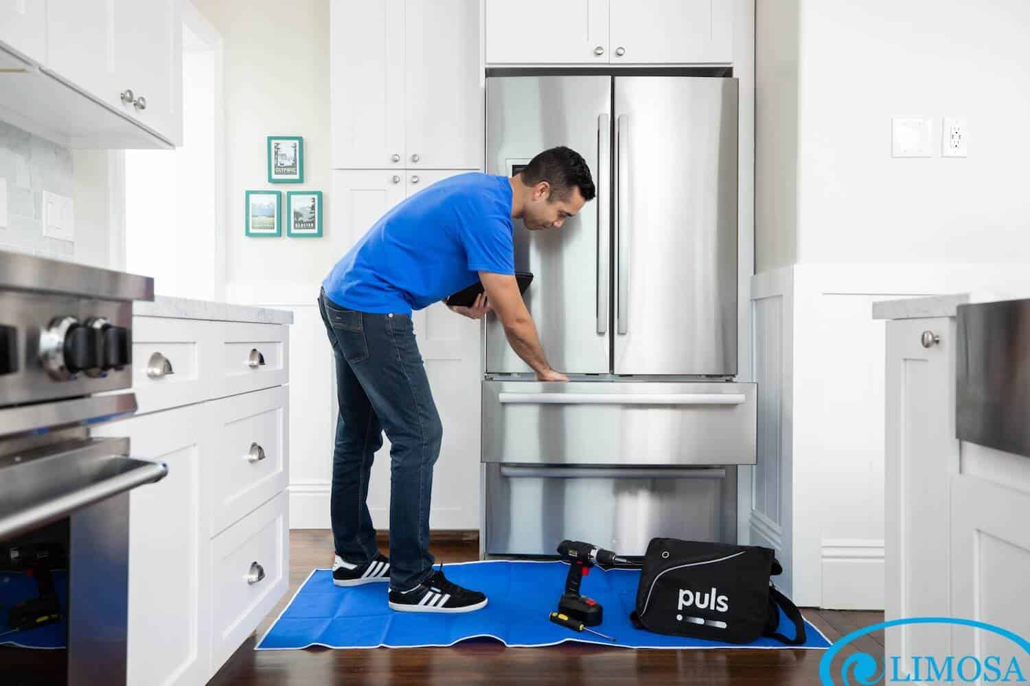Hướng dẫn vệ sinh tủ lạnh sạch bong tại nhà