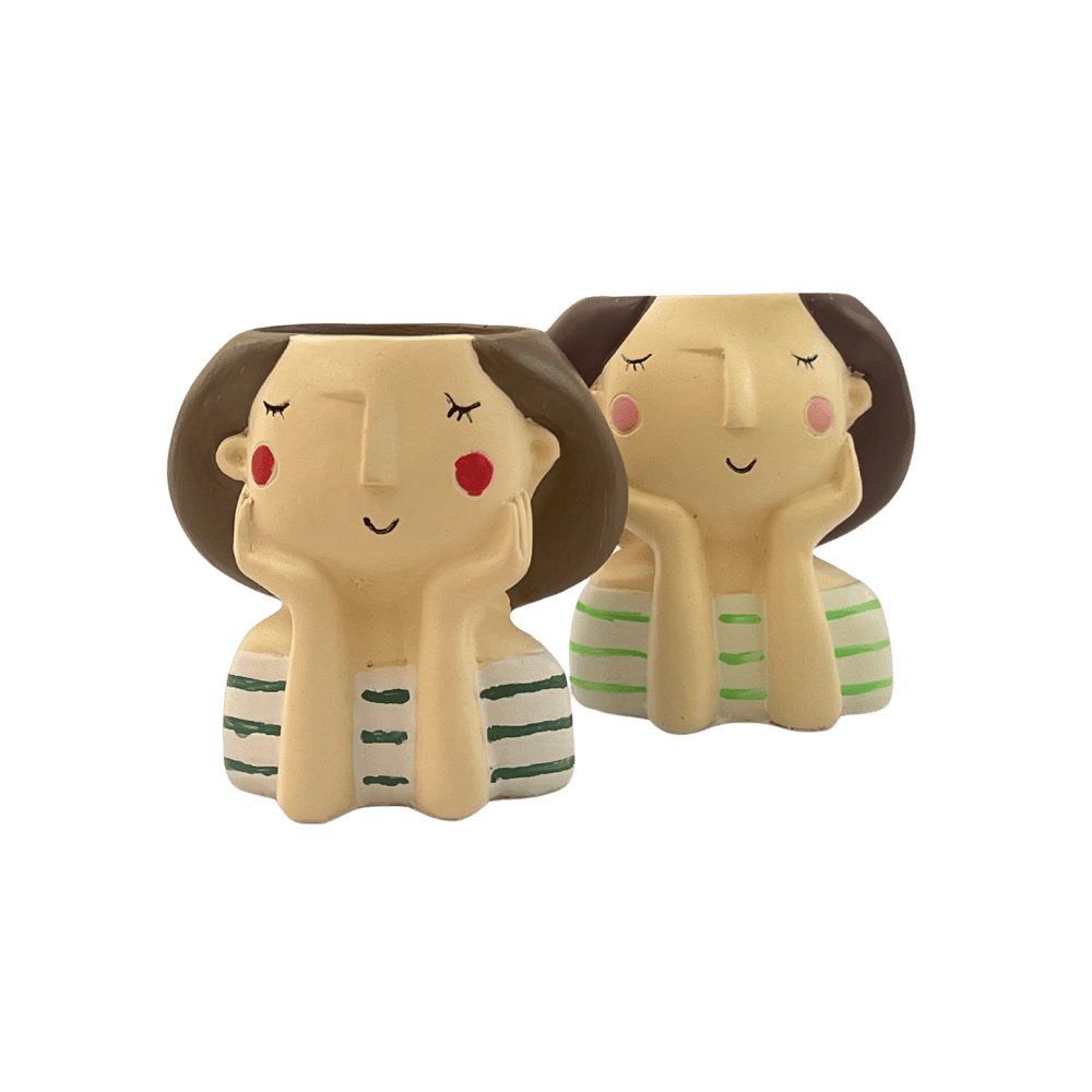 Chậu gốm cô bé mộng mơ khi đang yêu