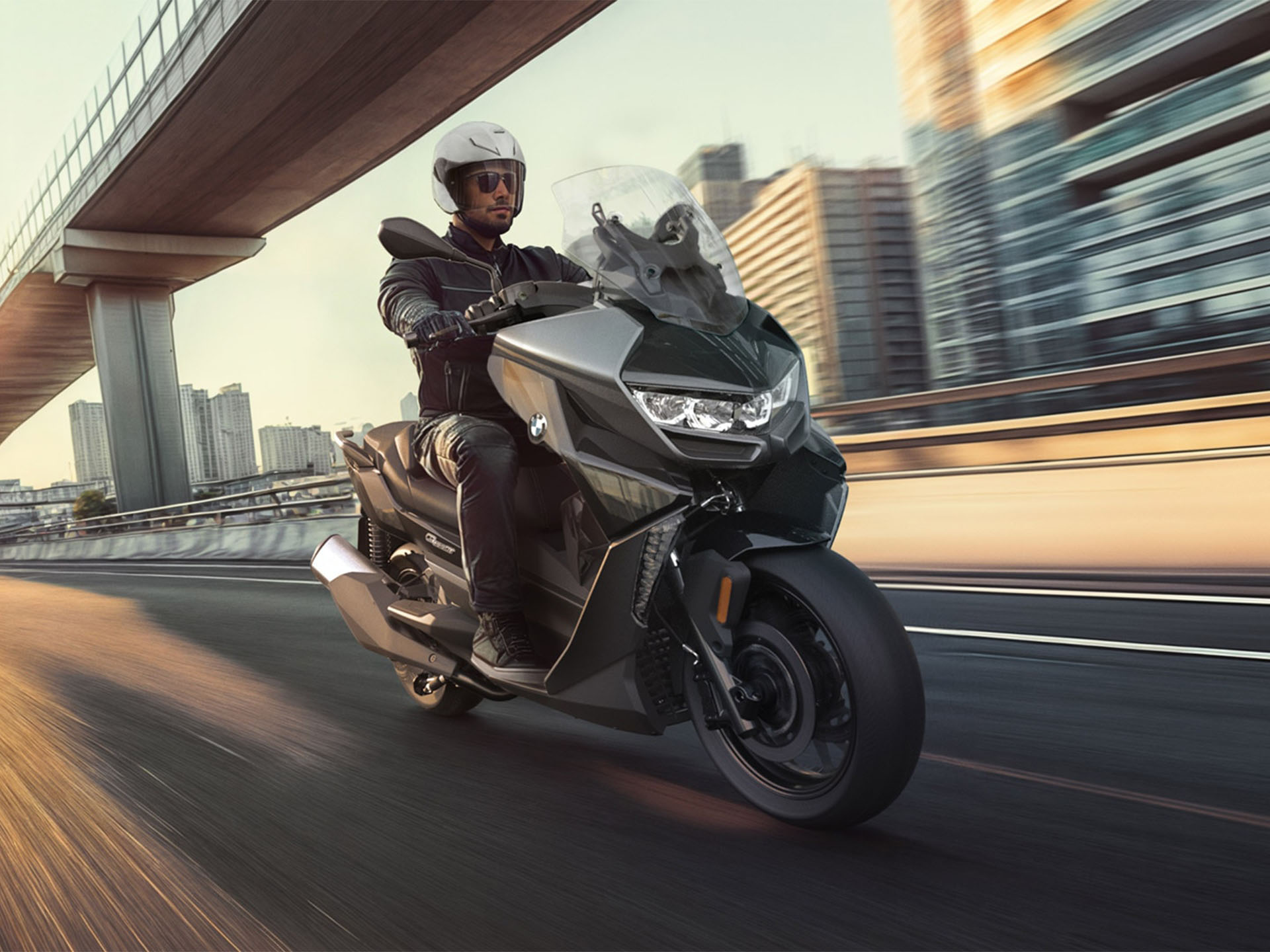 BMW Motorrad ra mắt BMW C 400 GT 2025 tại Việt Nam: Tay ga cao cấp chuẩn công nghệ châu Âu