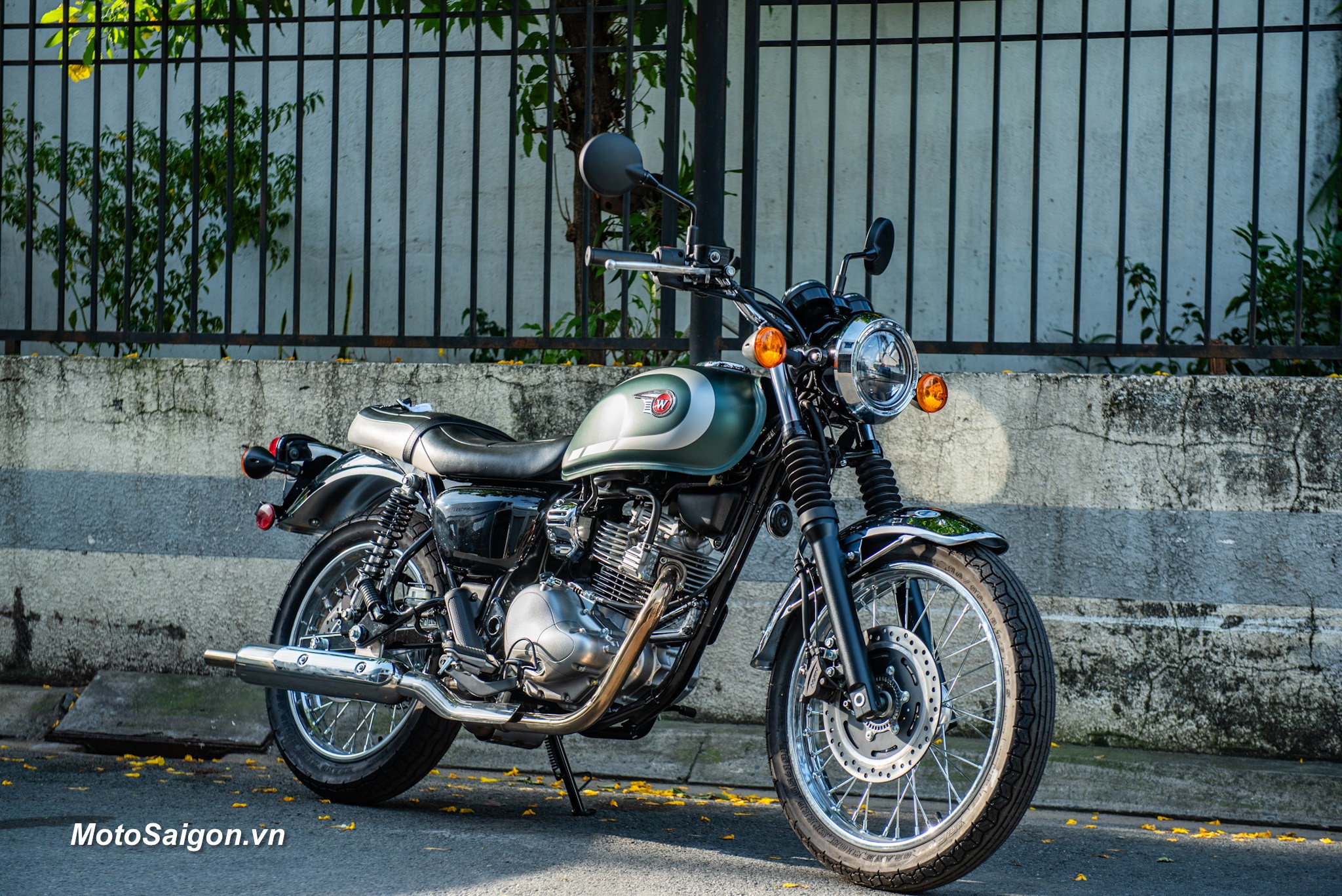 Kawasaki W230 2026 chính thức ra mắt tại Việt Nam với mức giá cạnh tranh