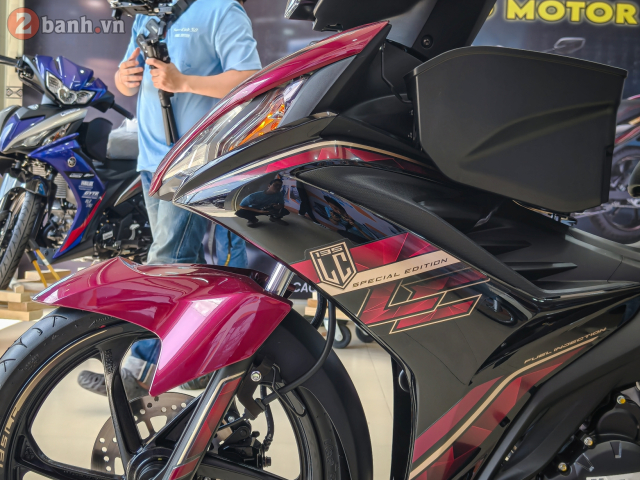 Tiêu đề: Yamaha 135LC Fi SE 2025 xuất hiện tại Việt Nam – Phiên bản đặc biệt Đỏ Titan thu hút sự chú ý