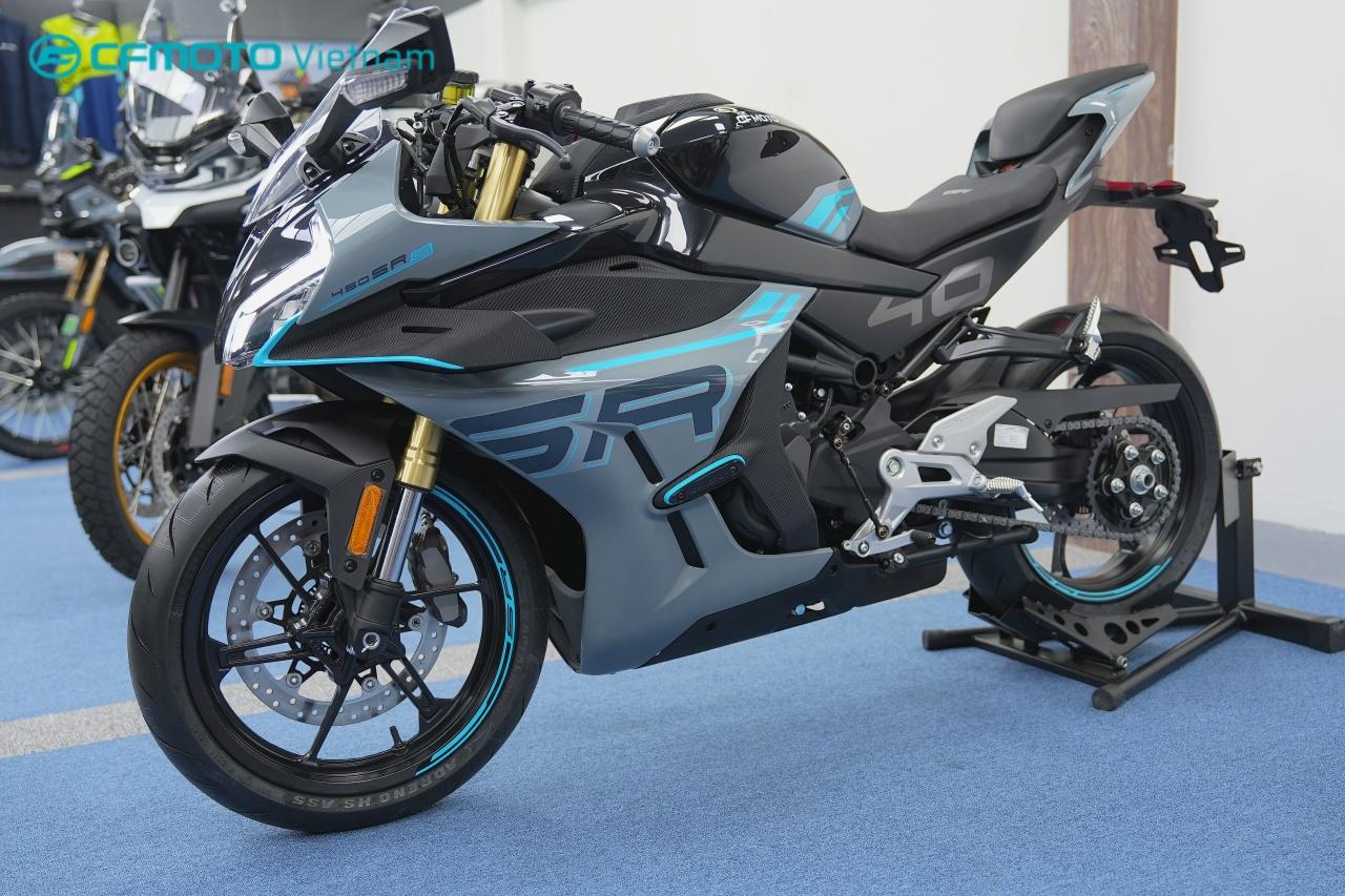 CFMoto 450SR S ra mắt tại Việt Nam, khiến các đối thủ cùng phân khúc phải dè chừng