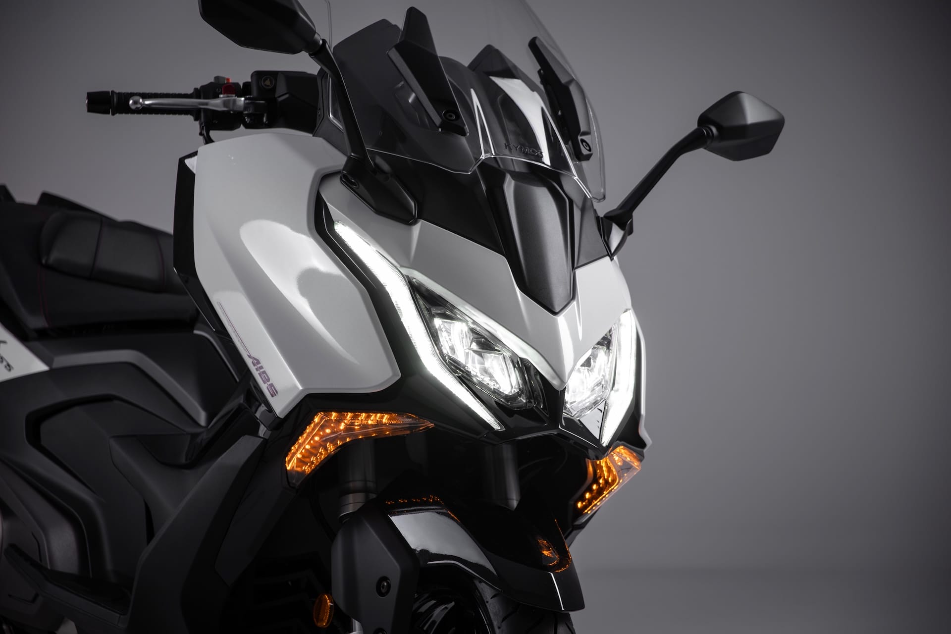 Kymco AK575 Premium 2025 tại EICMA 2024 – Chiếc xe ga thể thao đỉnh cao đến từ Đài Loan
