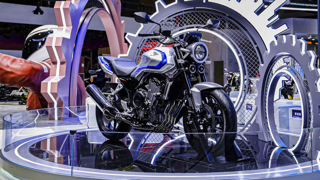 Honda CB500 Super Four 2026 chính thức ra mắt tại Trung Quốc