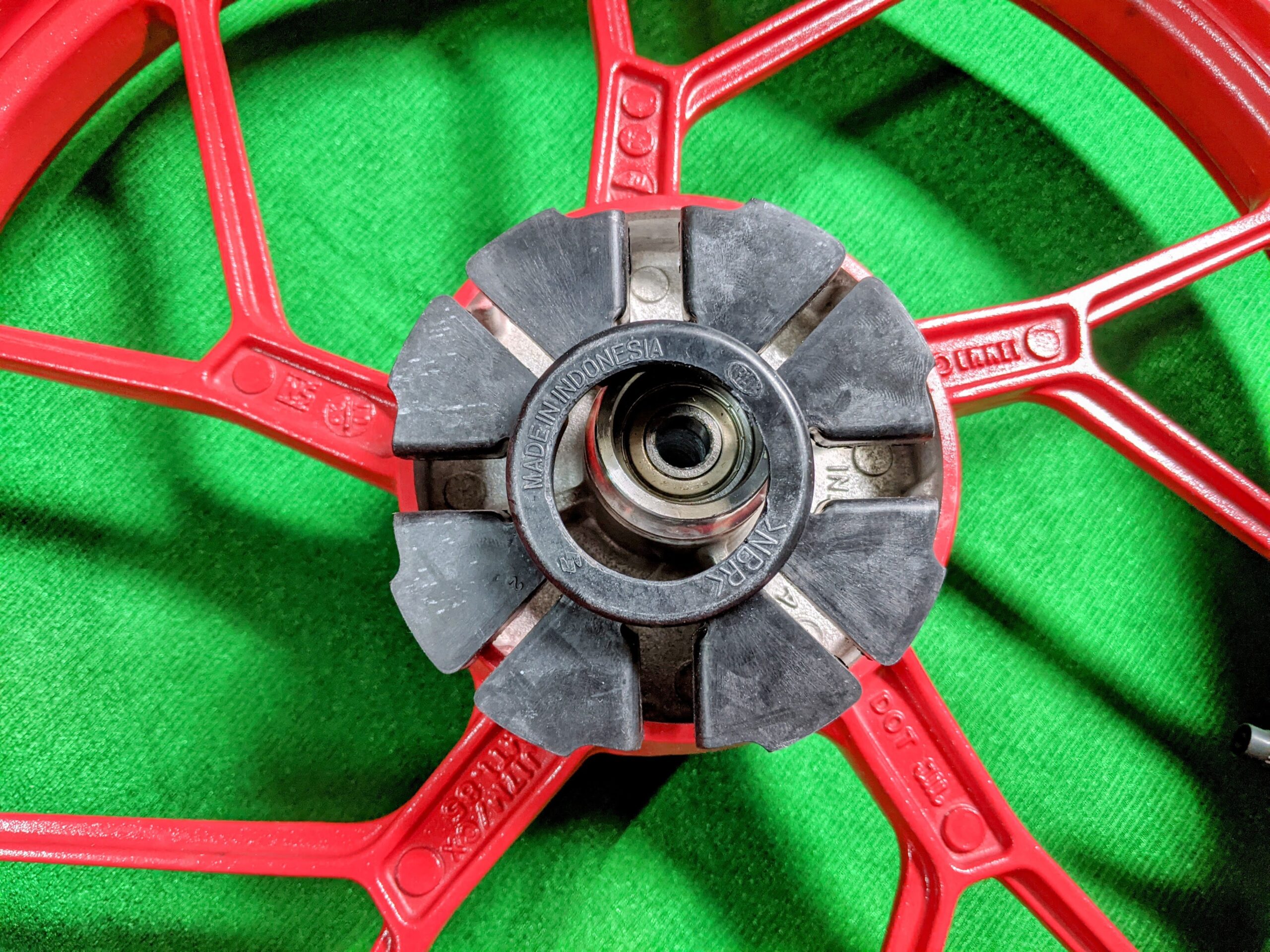 Cao su đùm - Bộ phận quan trọng trên xe số nhưng lại rất hay bị bỏ quên