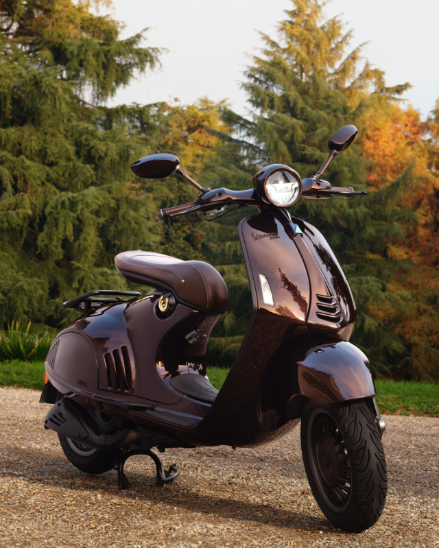 Ra mắt Vespa 946 Horse phiên bản giới hạn chào mừng năm Bính Ngọ, dự kiến về Việt Nam từ 02/2026