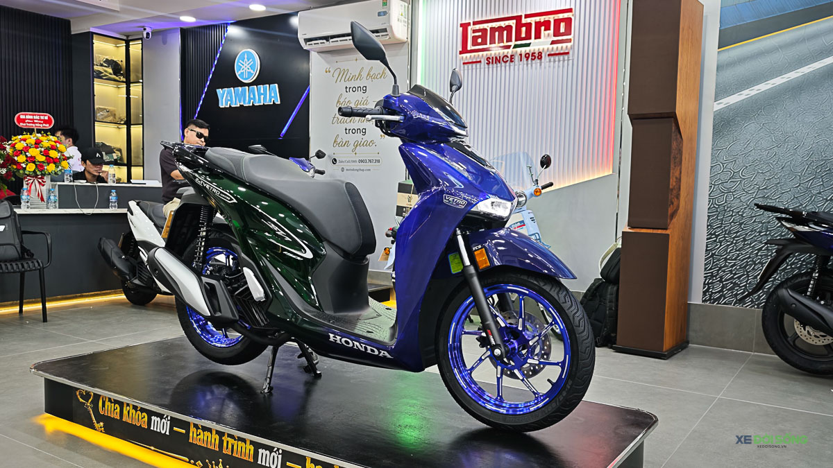 Honda giới thiệu SH150i Italy Super Vetro 2 IN 1 tại Việt Nam, giới hạn 200 xe mỗi phối màu