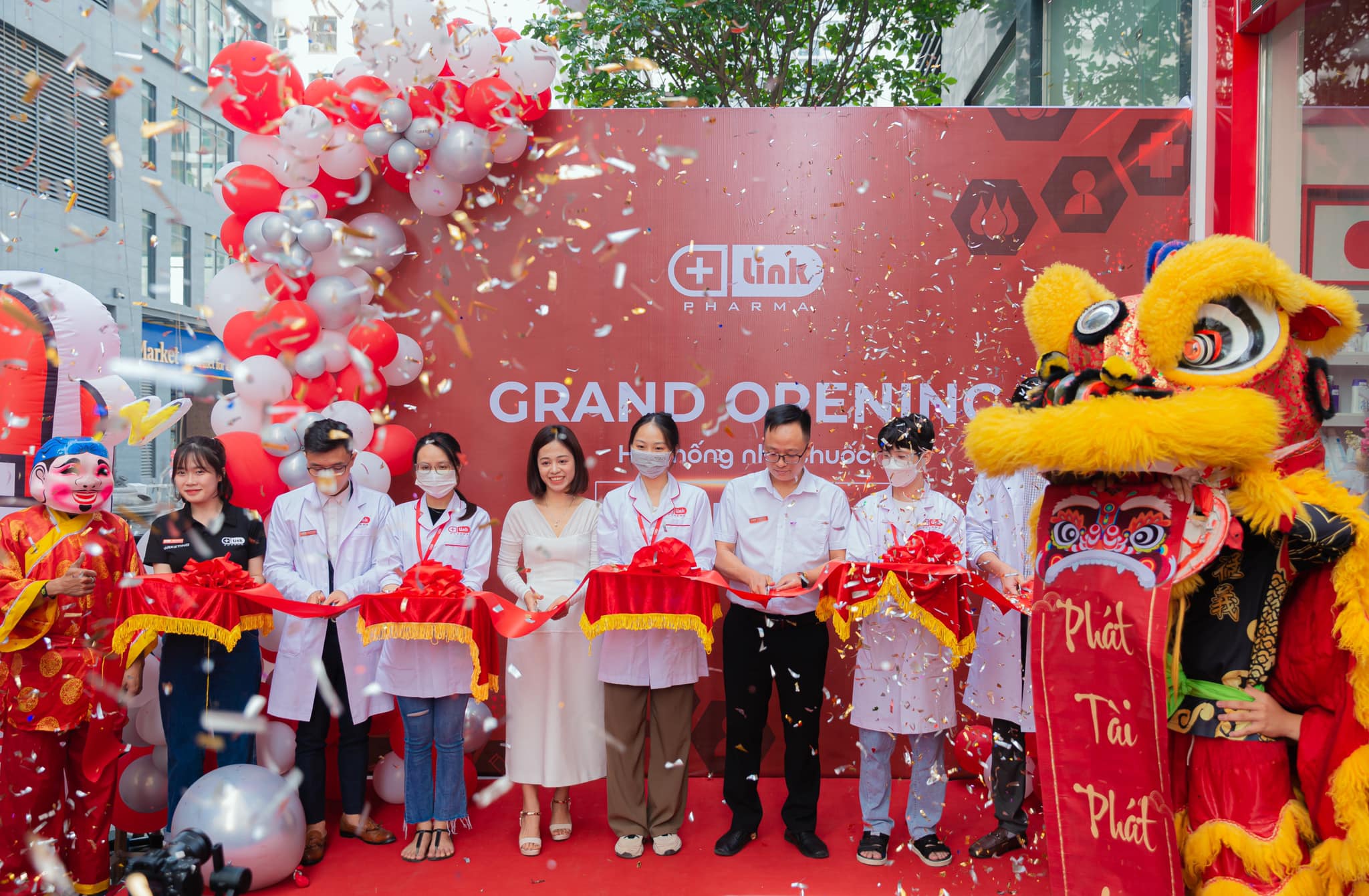 Khai trương nhà thuốc Link Pharma: Ưu đãi trao tay - Tưng bừng mở bán