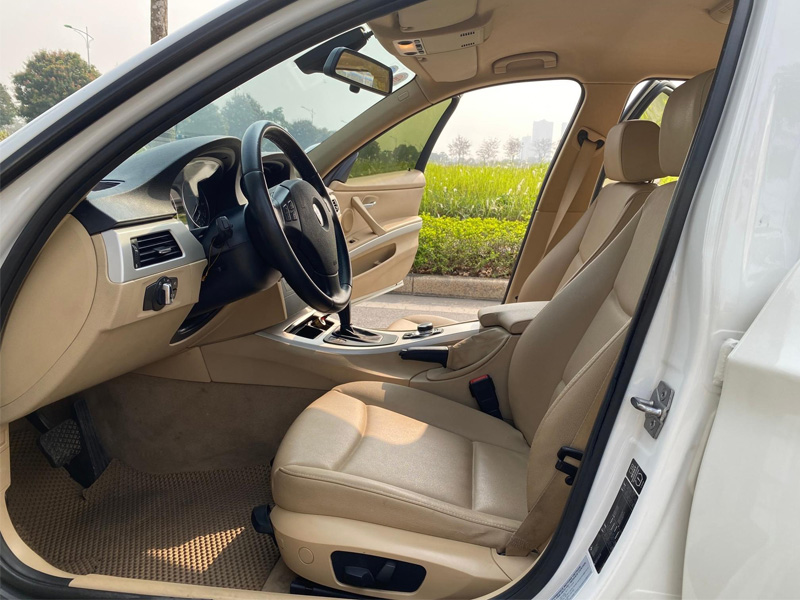 Bán xe BMW 3 Series 325i