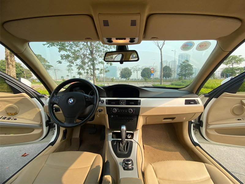 Bán xe BMW 3 Series 325i